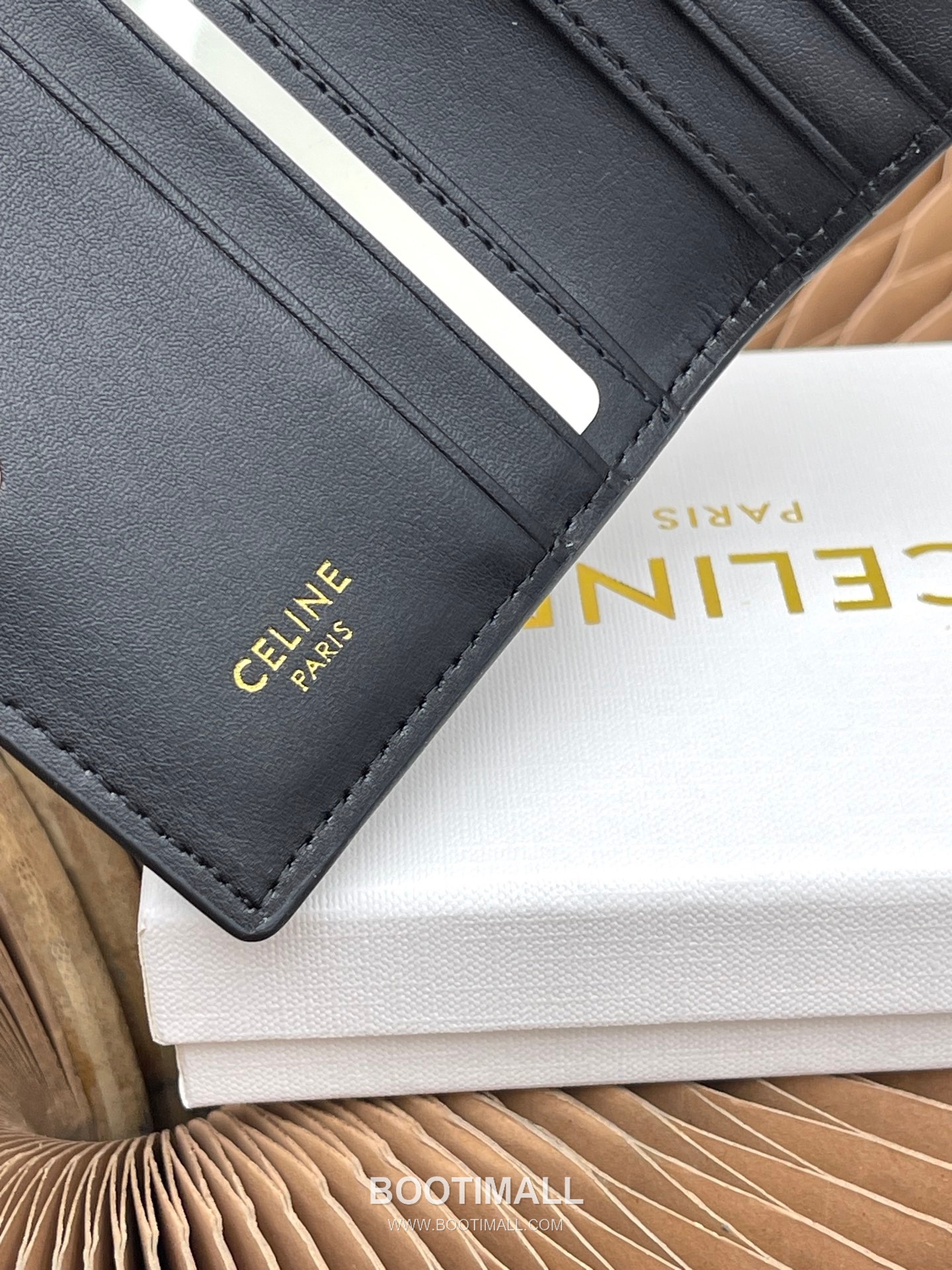 Celine Triomphe Bi-Fold Card Holder 셀린느 트리옹프 더블 폴드 카드홀더 10cm 7