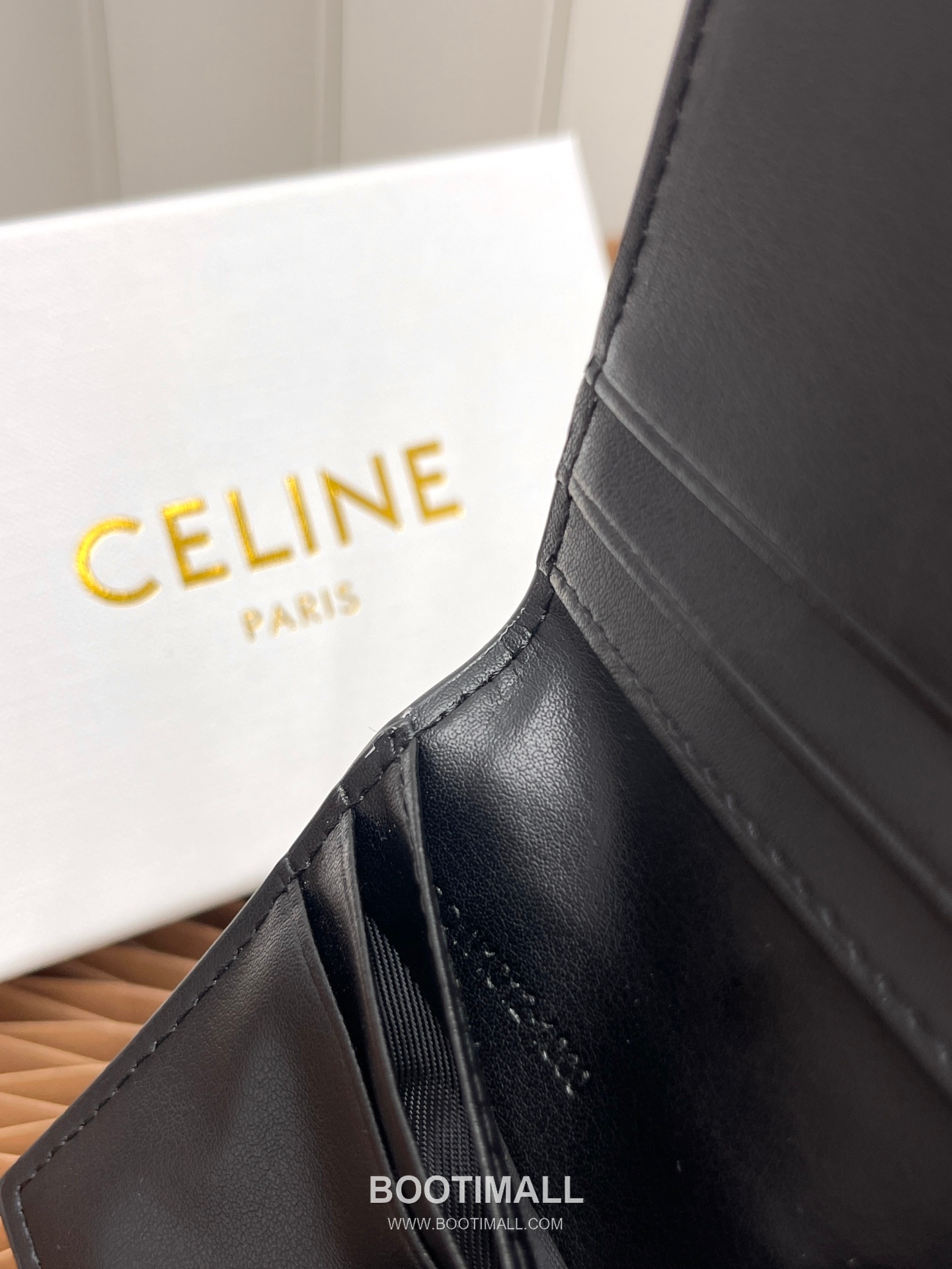 Celine Triomphe Bi-Fold Card Holder 셀린느 트리옹프 더블 폴드 카드홀더 10cm 8