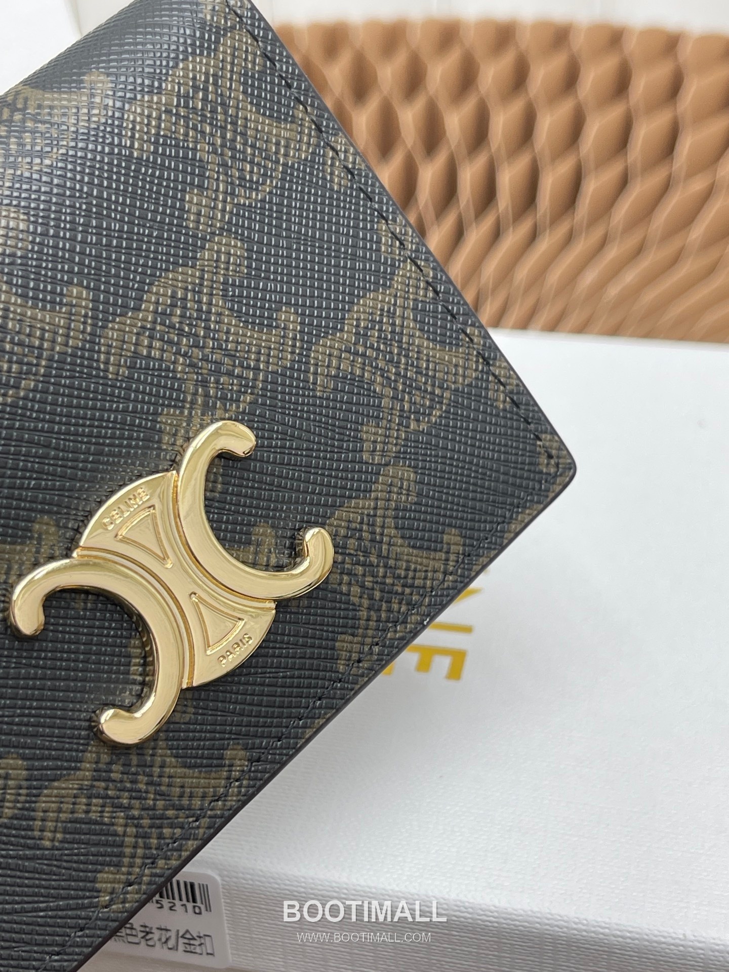 Celine Triomphe Bi-Fold Card Holder 셀린느 트리옹프 더블 폴드 카드홀더 10cm 6