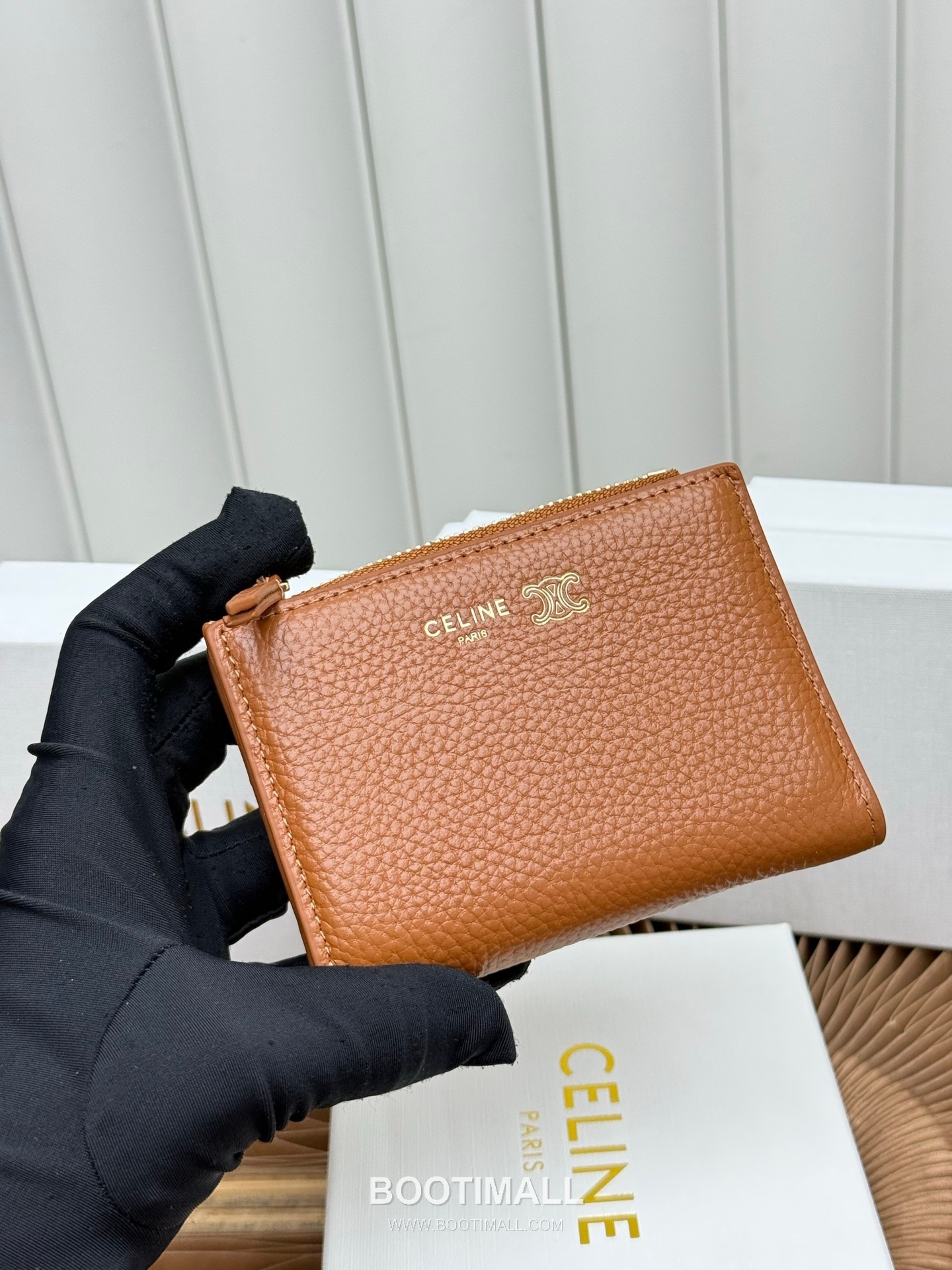 Celine Triomphe Small Wallet 셀린느 트리옹프 스몰 반지갑 L100254 10.5cm 2