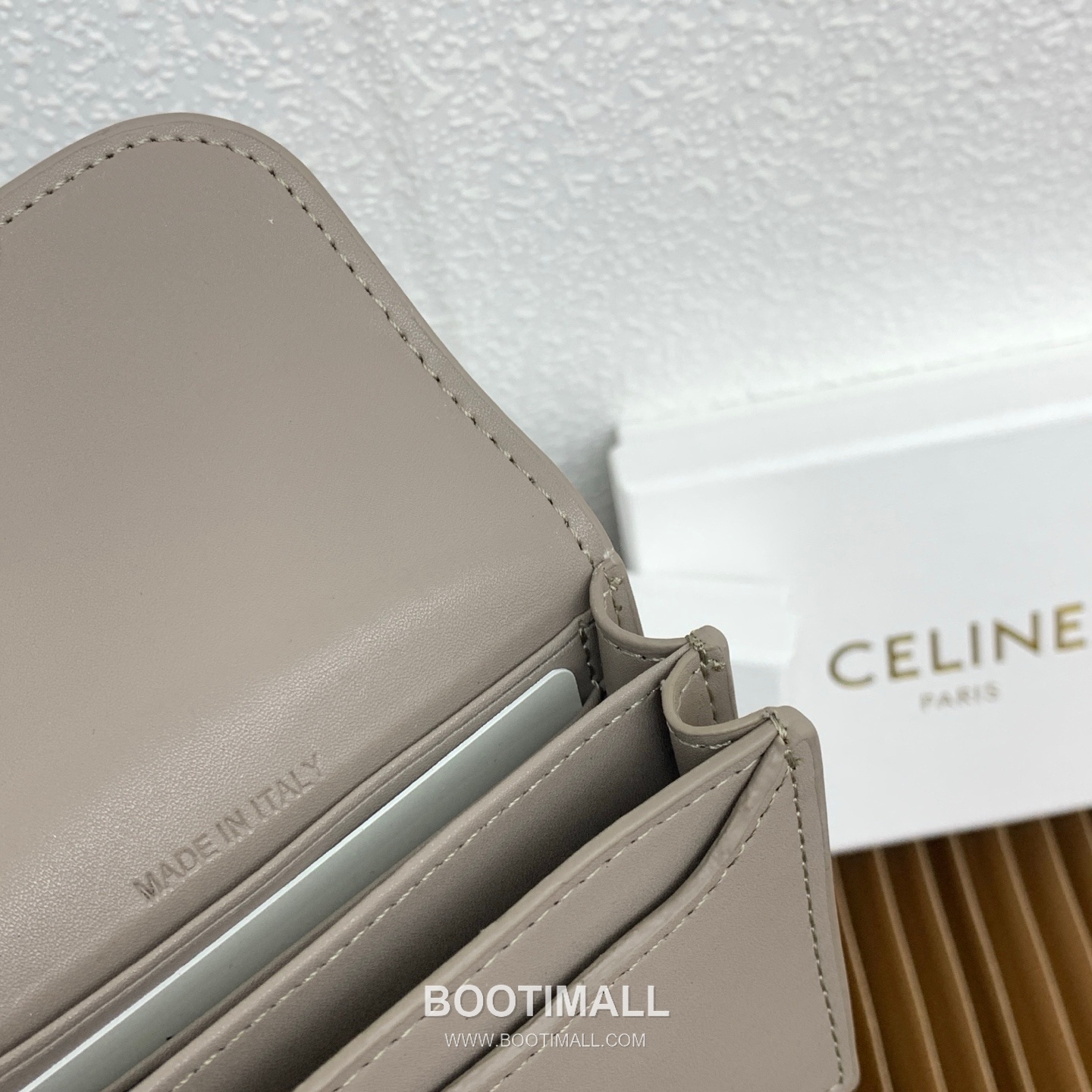 Celine Triomphe Glossy Calfskin Business Card Holder 셀린느 트리옹프 글로시 카프스킨 명함지갑 10062 10.5cm 9