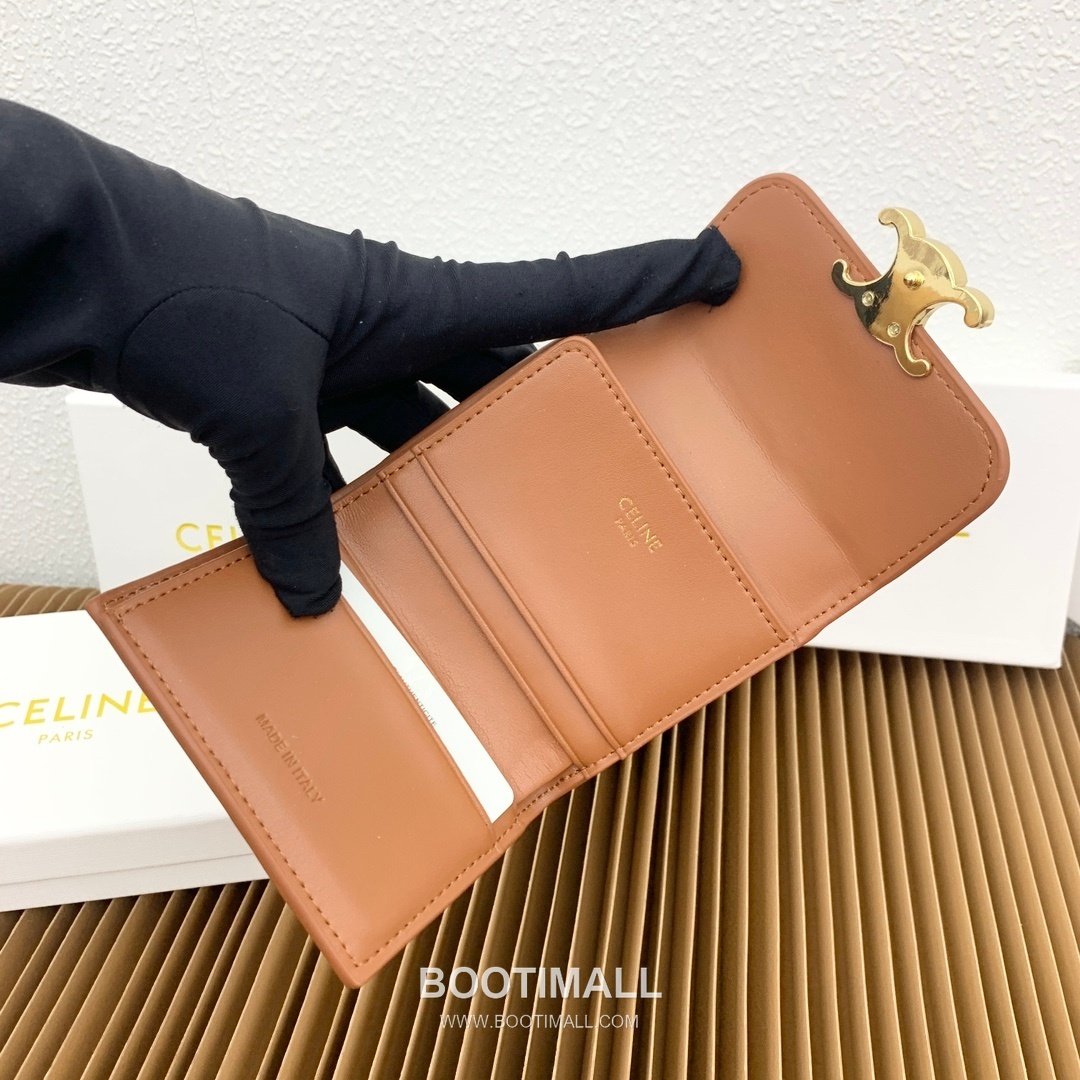 Celine Triomphe Glossy Calfskin Small Wallet with Coin Pouch 셀린느 트리옹프 글로시 카프스킨 스몰 지갑 16332 9.5cm 8
