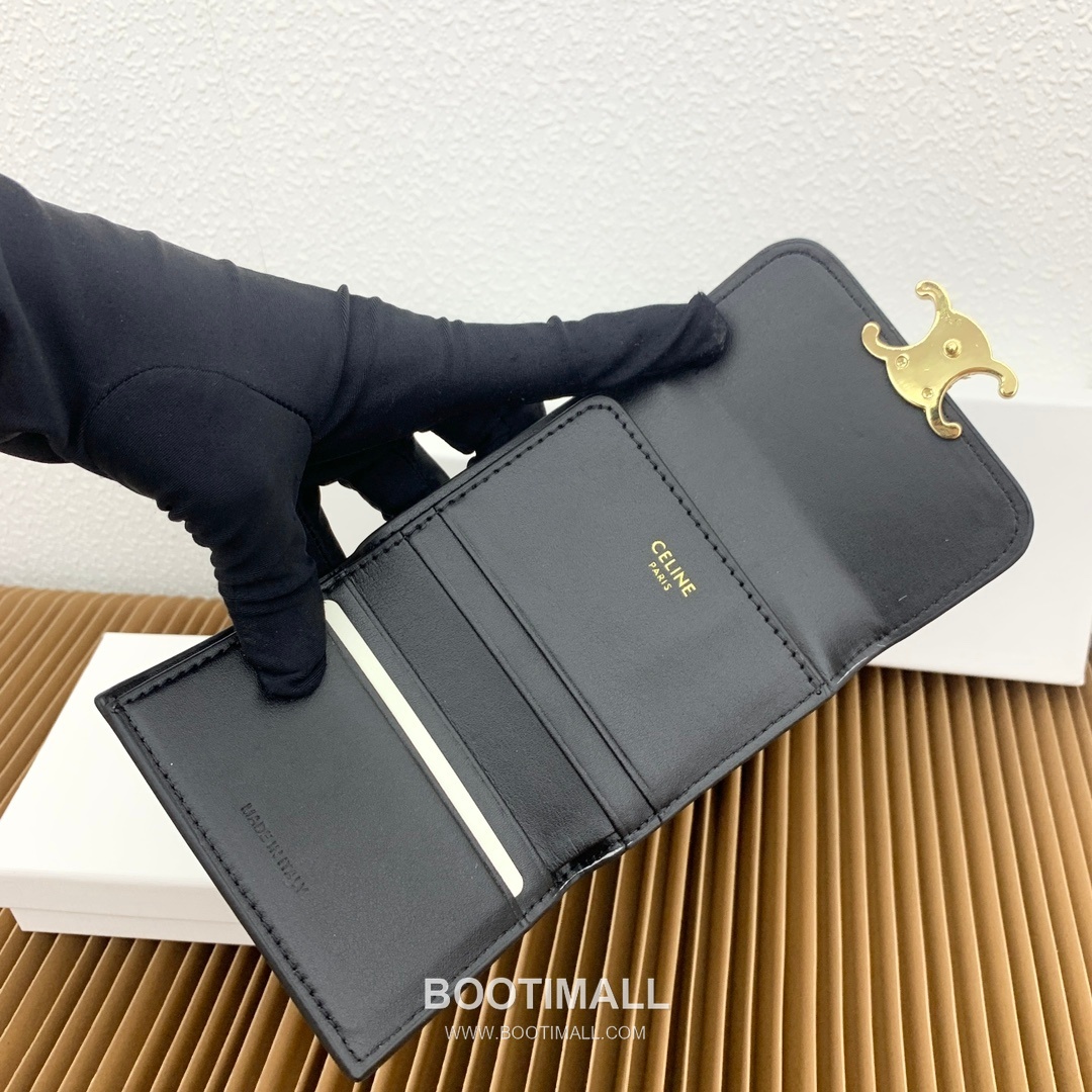 Celine Triomphe Glossy Calfskin Small Wallet with Coin Pouch 셀린느 트리옹프 글로시 카프스킨 스몰 지갑 16332 9.5cm 9