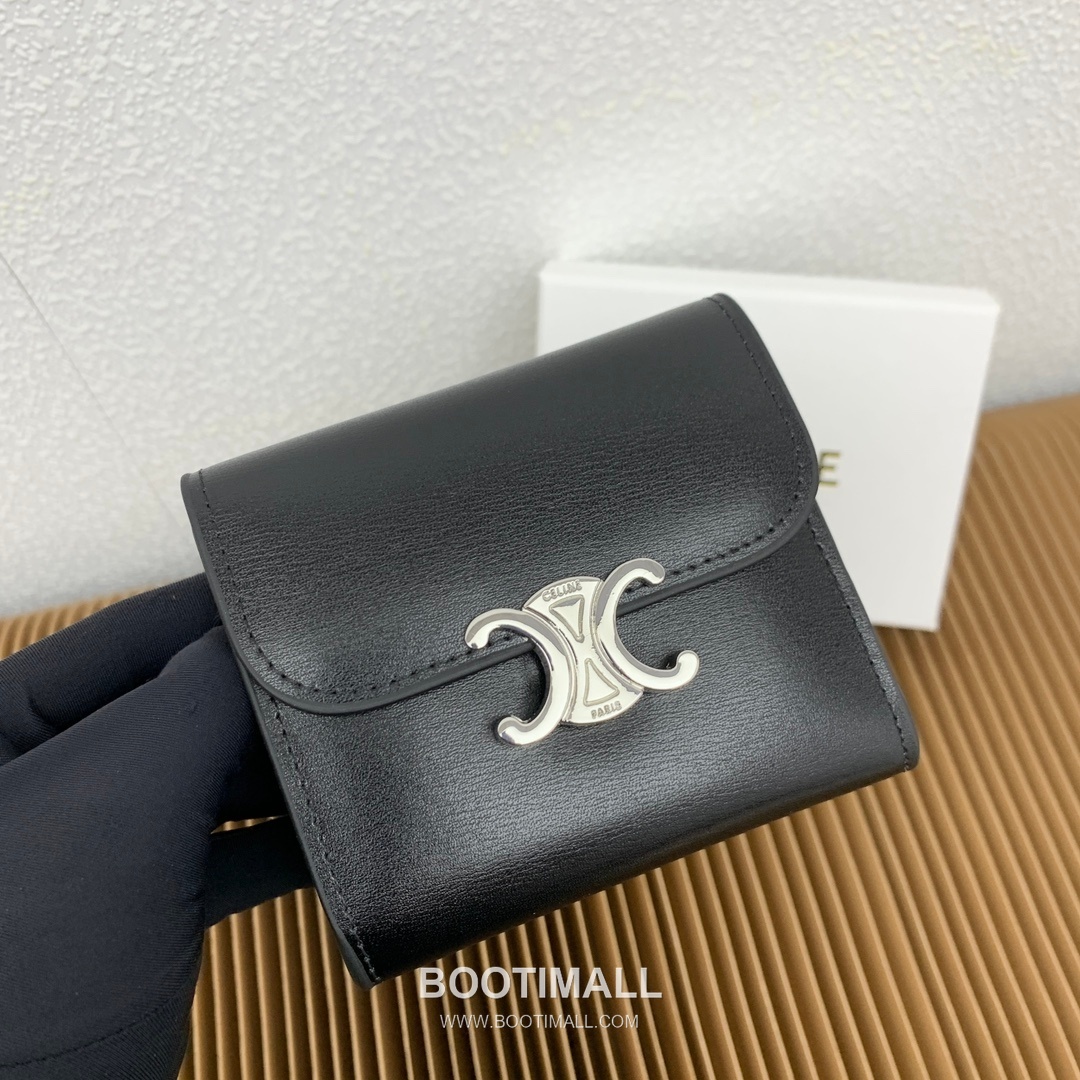 Celine Triomphe Small Flap Wallet in Glossy Lambskin 셀린느 트리옹프 글로시 램스킨 스몰 플랩 지갑 10783 10.5cm 2