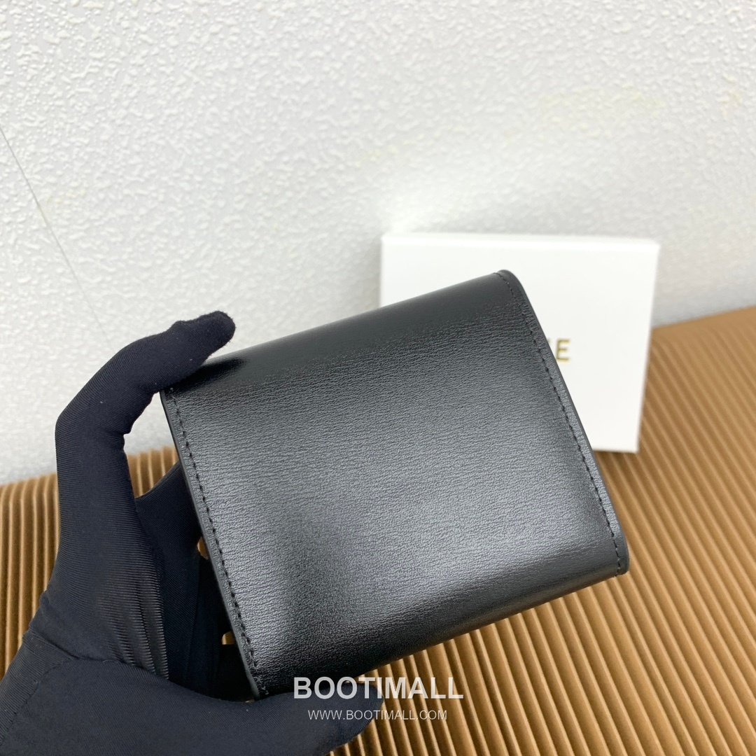 Celine Triomphe Small Flap Wallet in Glossy Lambskin 셀린느 트리옹프 글로시 램스킨 스몰 플랩 지갑 10783 10.5cm 4