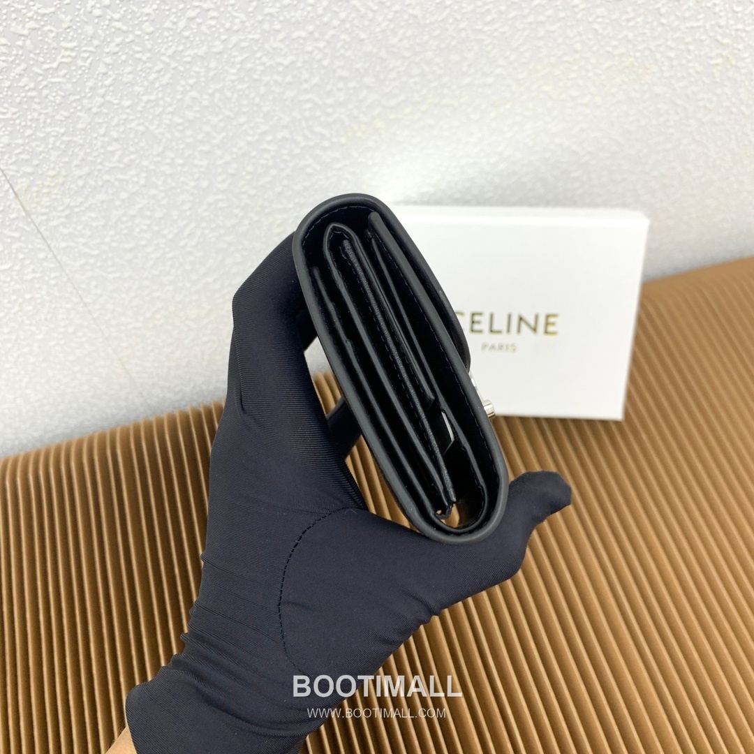 Celine Triomphe Small Flap Wallet in Glossy Lambskin 셀린느 트리옹프 글로시 램스킨 스몰 플랩 지갑 10783 10.5cm 5