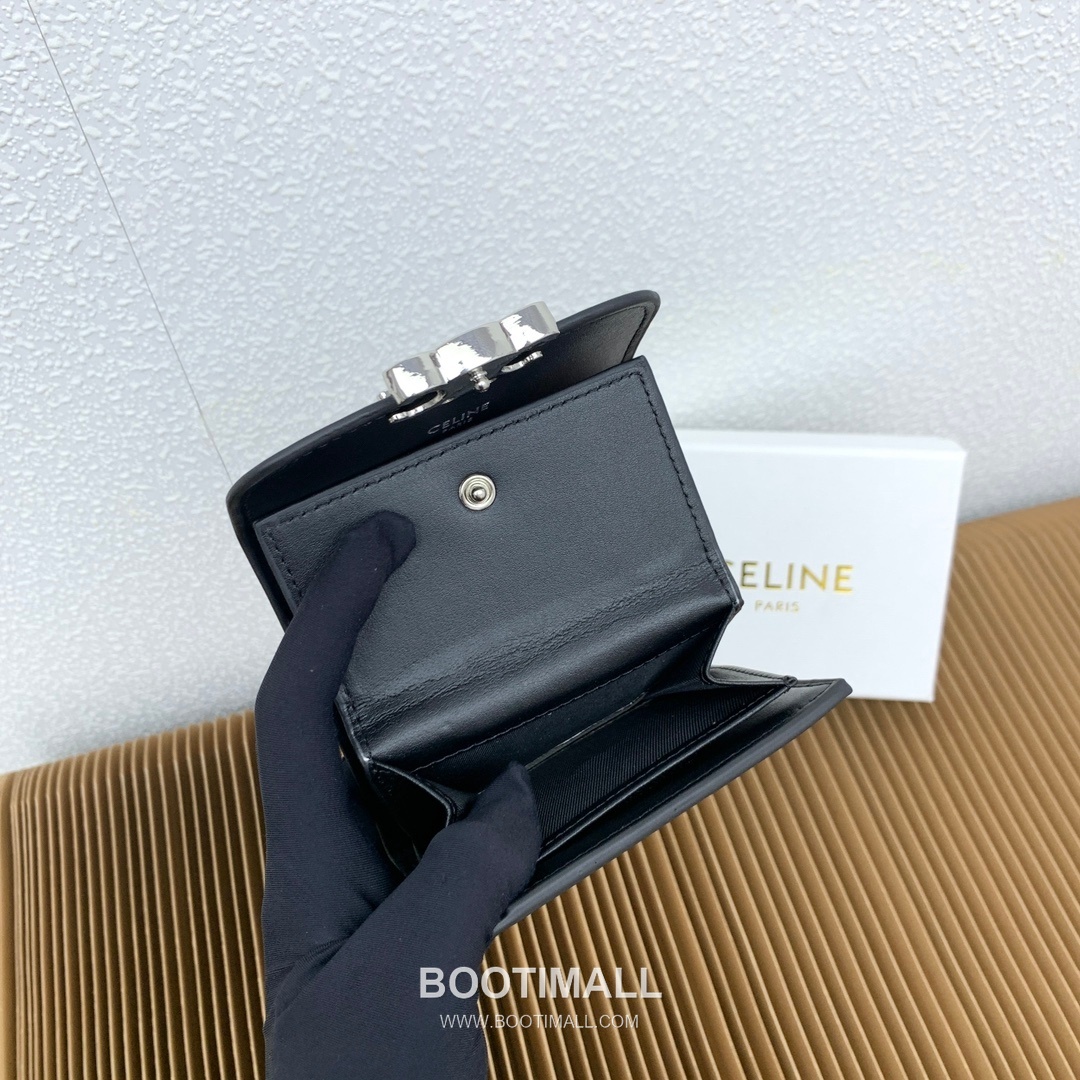 Celine Triomphe Small Flap Wallet in Glossy Lambskin 셀린느 트리옹프 글로시 램스킨 스몰 플랩 지갑 10783 10.5cm 9