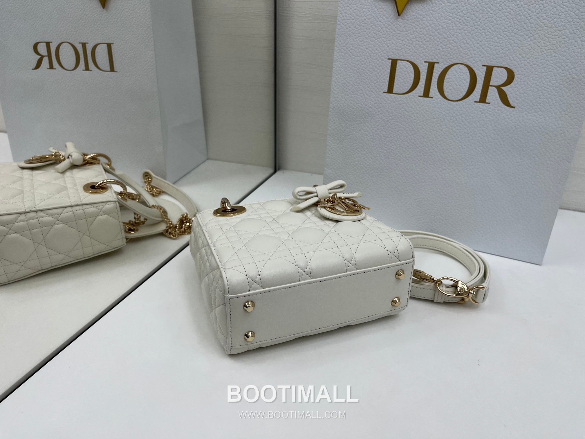 Dior Lady Dior Mini Cannage Lambskin Top Handle Bag 디올 레이디디올 미니 까나쥬 램스킨 토트백 17cm 5