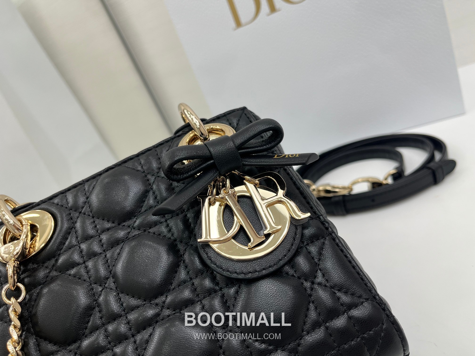 Dior Lady Dior Mini Cannage Lambskin Top Handle Bag 디올 레이디디올 미니 까나쥬 램스킨 토트백 17cm 3