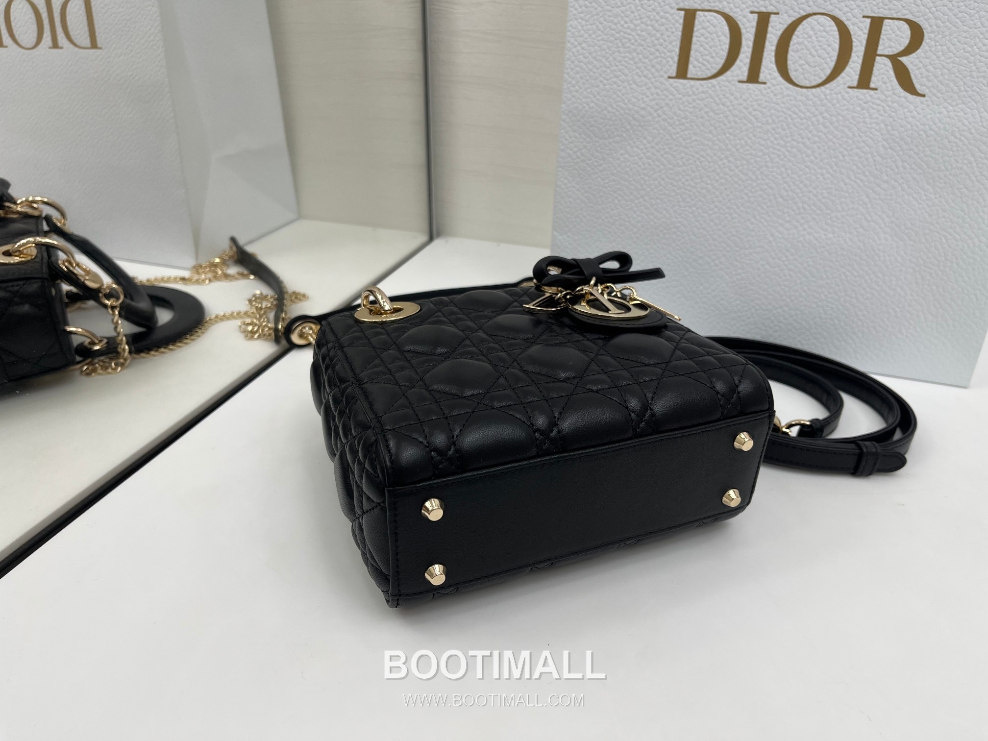 Dior Lady Dior Mini Cannage Lambskin Top Handle Bag 디올 레이디디올 미니 까나쥬 램스킨 토트백 17cm 5