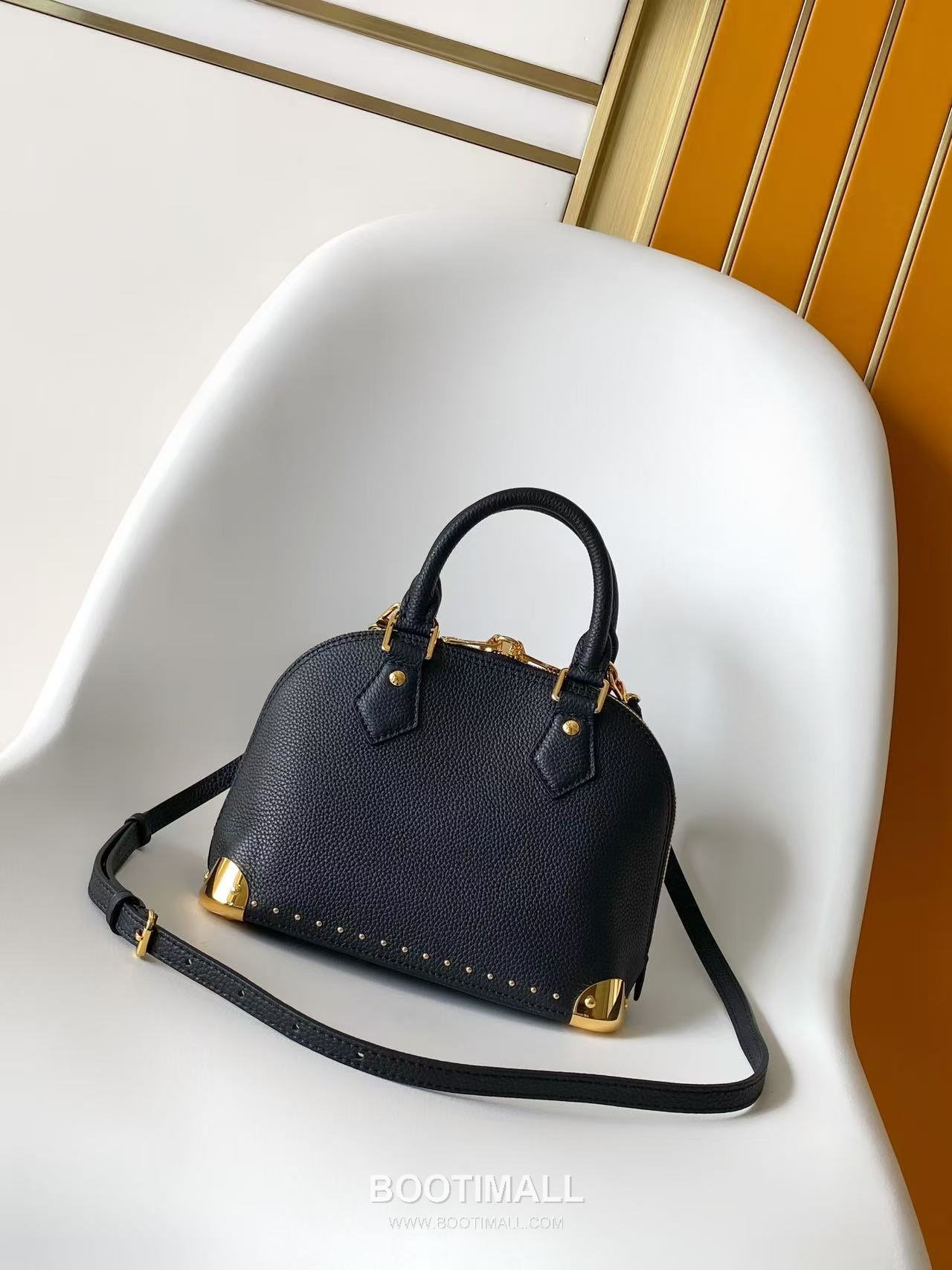 Louis Vuitton Alma BB Monogram Canvas Top Handle Bag 루이비통 알마 BB 모노그램 캔버스 토트백 M29445 24cm 3