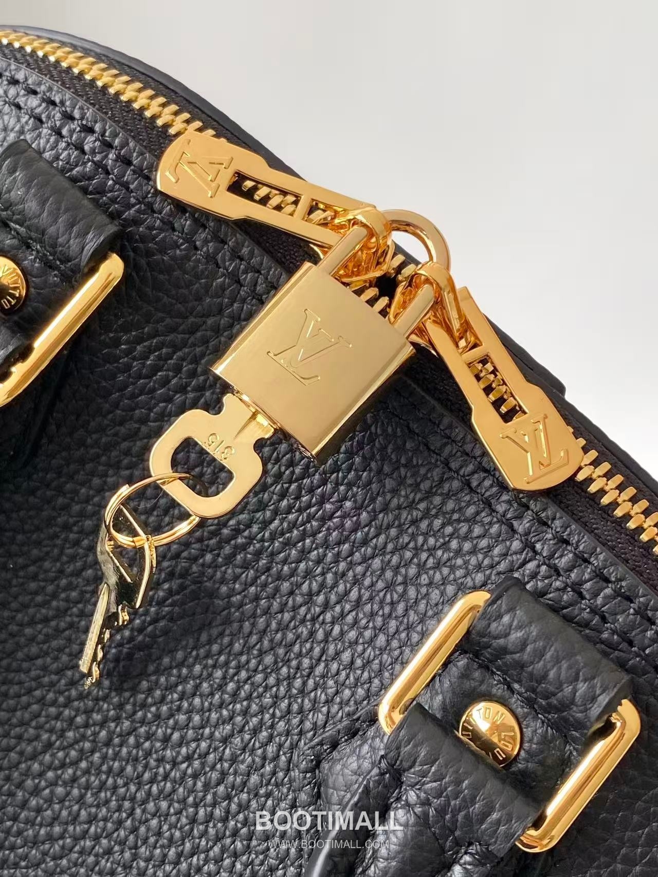 Louis Vuitton Alma BB Monogram Canvas Top Handle Bag 루이비통 알마 BB 모노그램 캔버스 토트백 M29445 24cm 6