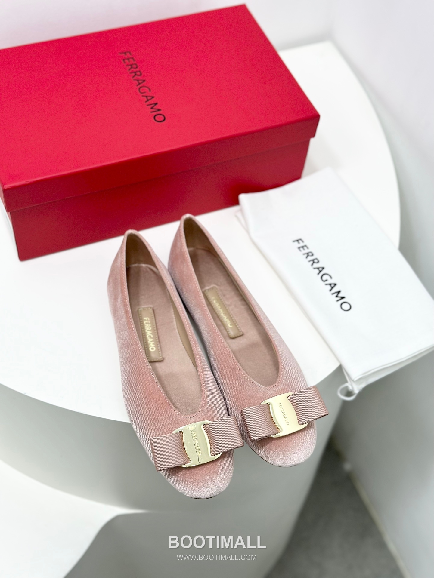 Salvatore Ferragamo Vara Bow Nappa Leather Ballet Flats 살바토레 페라가모 바라 리본 나파 레더 발레리나 플랫 504845 3cm 1