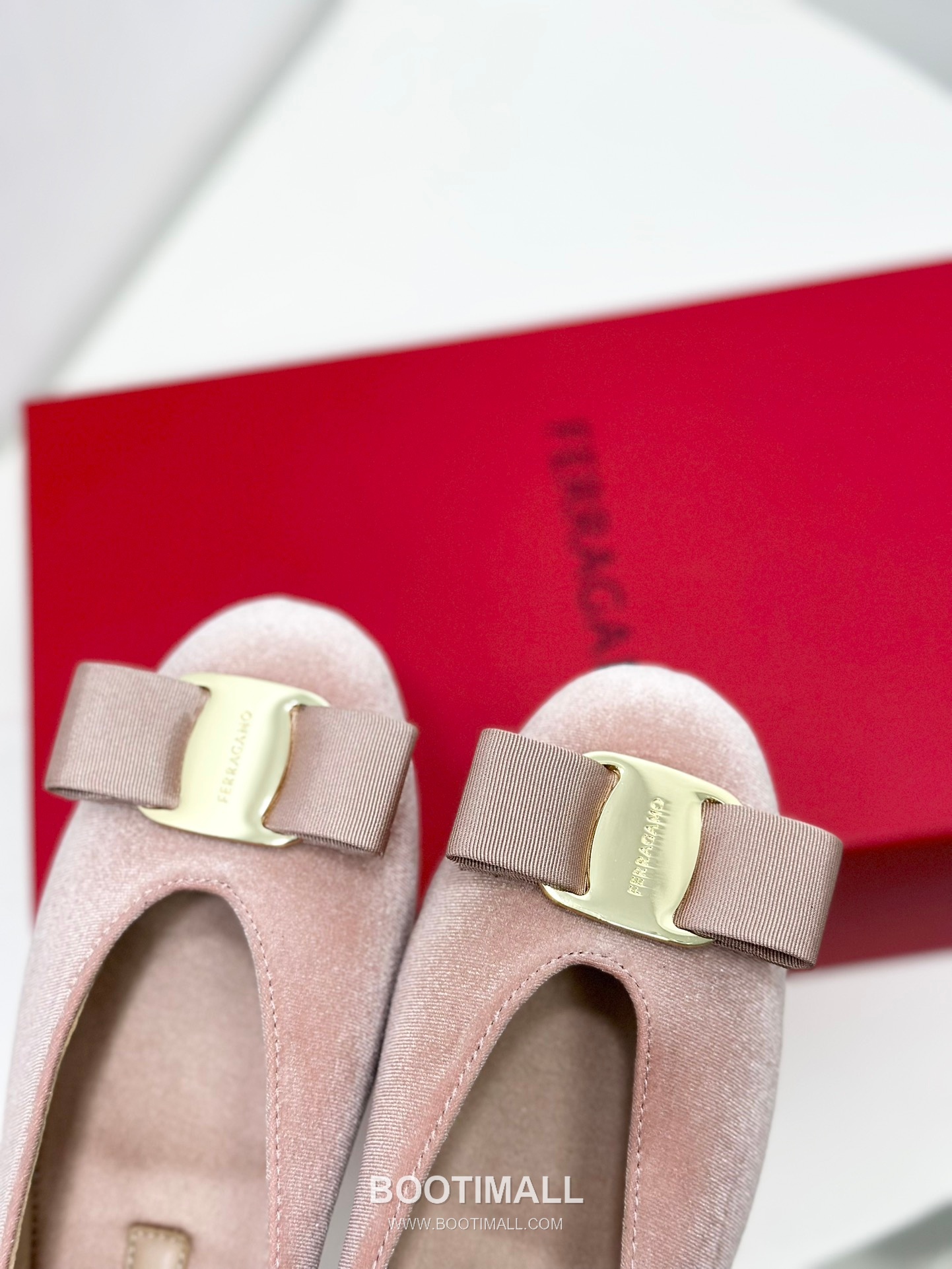 Salvatore Ferragamo Vara Bow Nappa Leather Ballet Flats 살바토레 페라가모 바라 리본 나파 레더 발레리나 플랫 504845 3cm 8