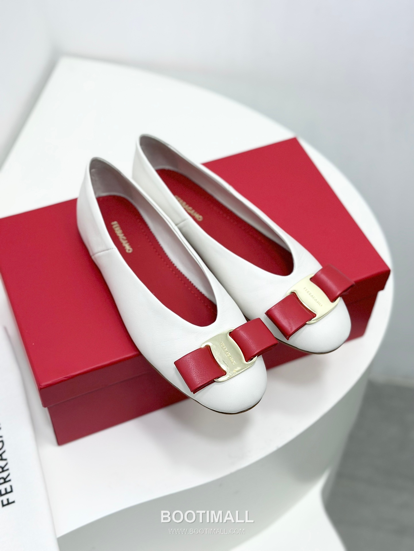 Salvatore Ferragamo Vara Bow Nappa Leather Ballet Flats 살바토레 페라가모 바라 리본 나파 레더 발레리나 플랫 504845 3cm 3
