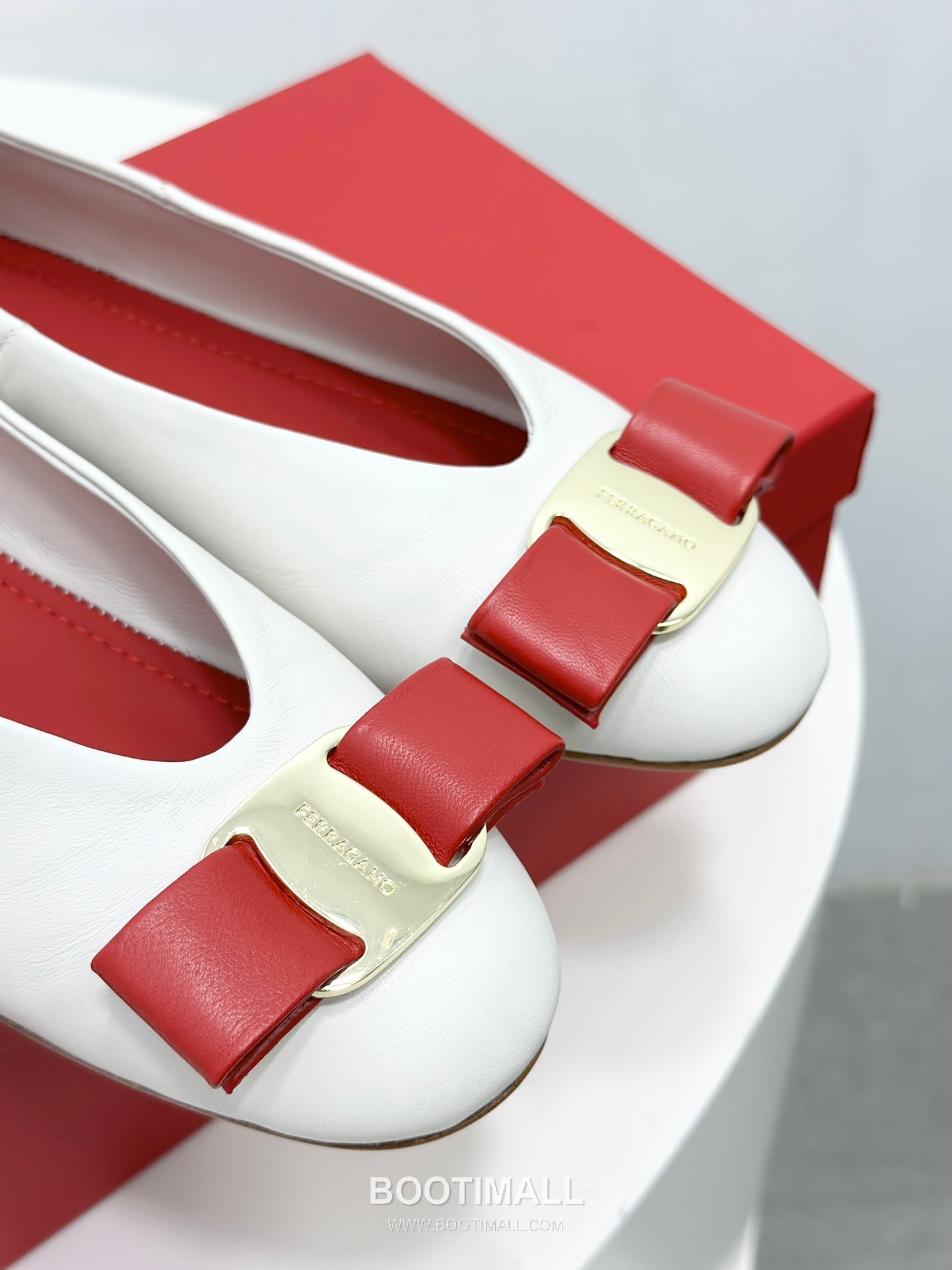 Salvatore Ferragamo Vara Bow Nappa Leather Ballet Flats 살바토레 페라가모 바라 리본 나파 레더 발레리나 플랫 504845 3cm 6
