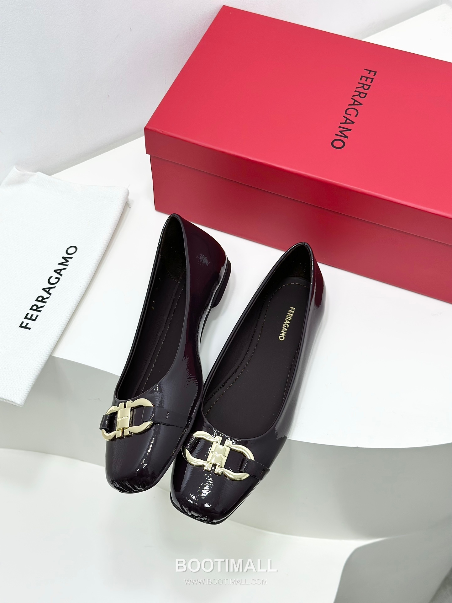 Salvatore Ferragamo Gancini Patent Leather Ballet Flats 살바토레 페라가모 간치니 페이턴트 레더 발레리나 플랫 454039 2cm 7