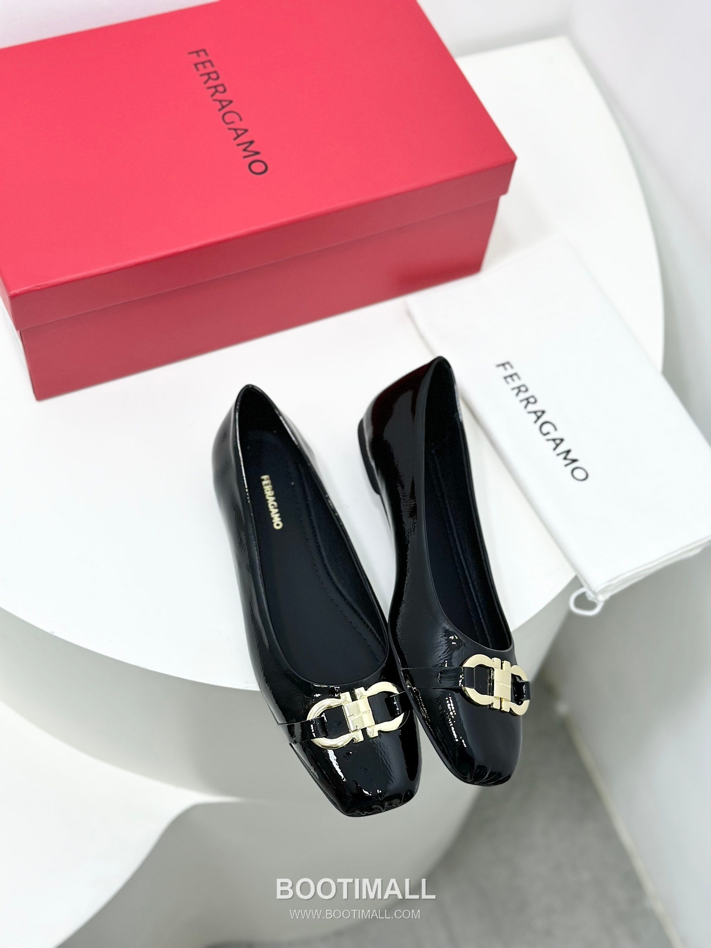 Salvatore Ferragamo Gancini Patent Leather Ballet Flats 살바토레 페라가모 간치니 페이턴트 레더 발레리나 플랫 454039 2cm 2