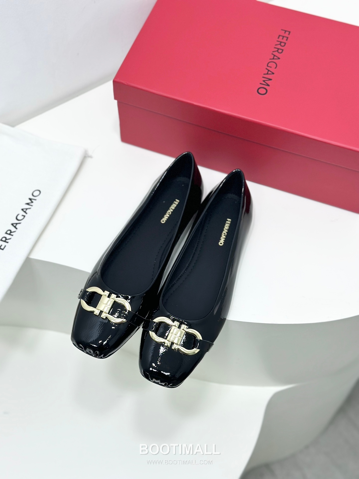 Salvatore Ferragamo Gancini Patent Leather Ballet Flats 살바토레 페라가모 간치니 페이턴트 레더 발레리나 플랫 454039 2cm 6