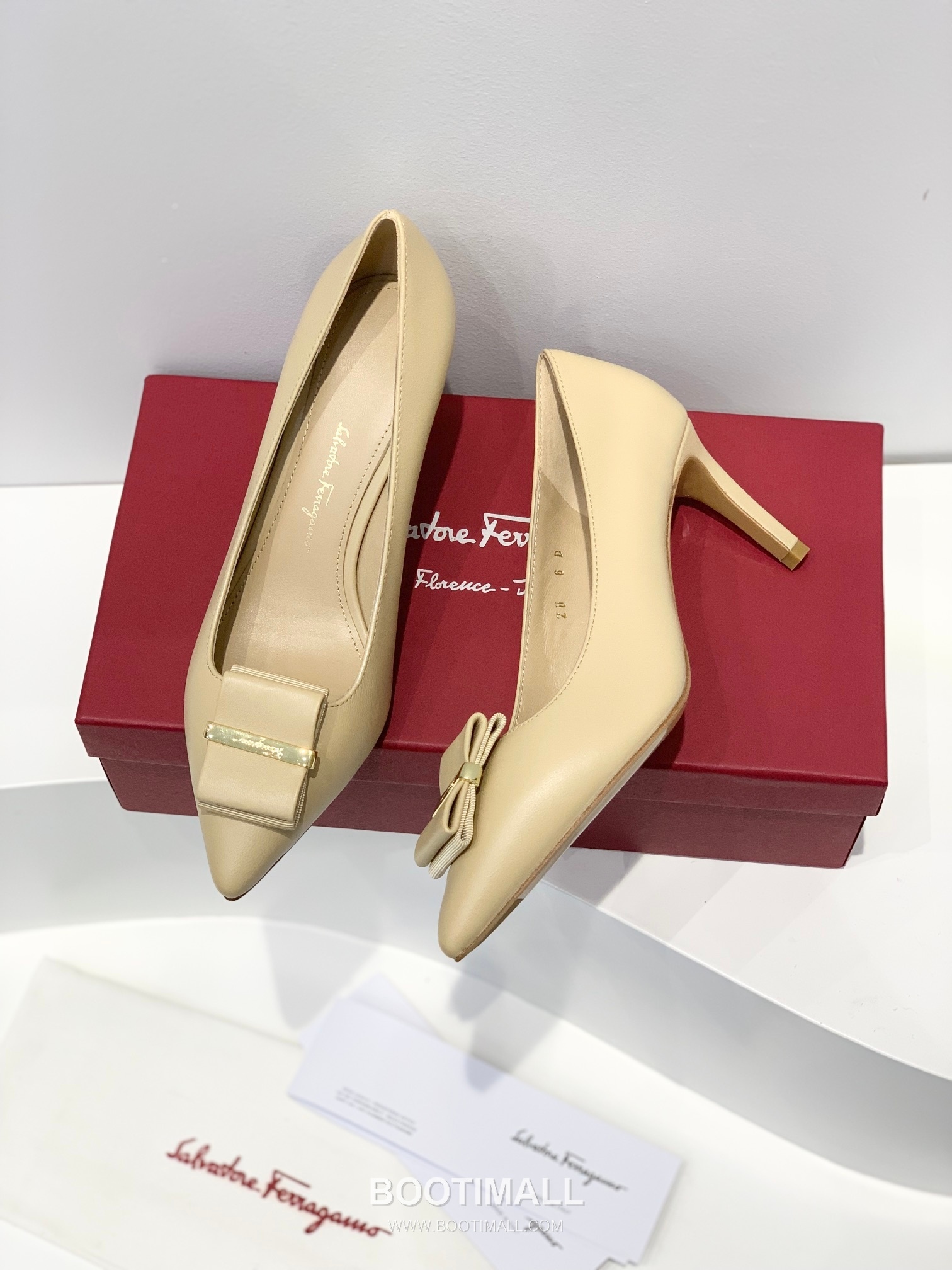 Salvatore Ferragamo Double Bow Pointed Toe Pump Heels 살바토레 페라가모 더블 리본 포인티드 토 펌프스 힐 504845 7cm 6