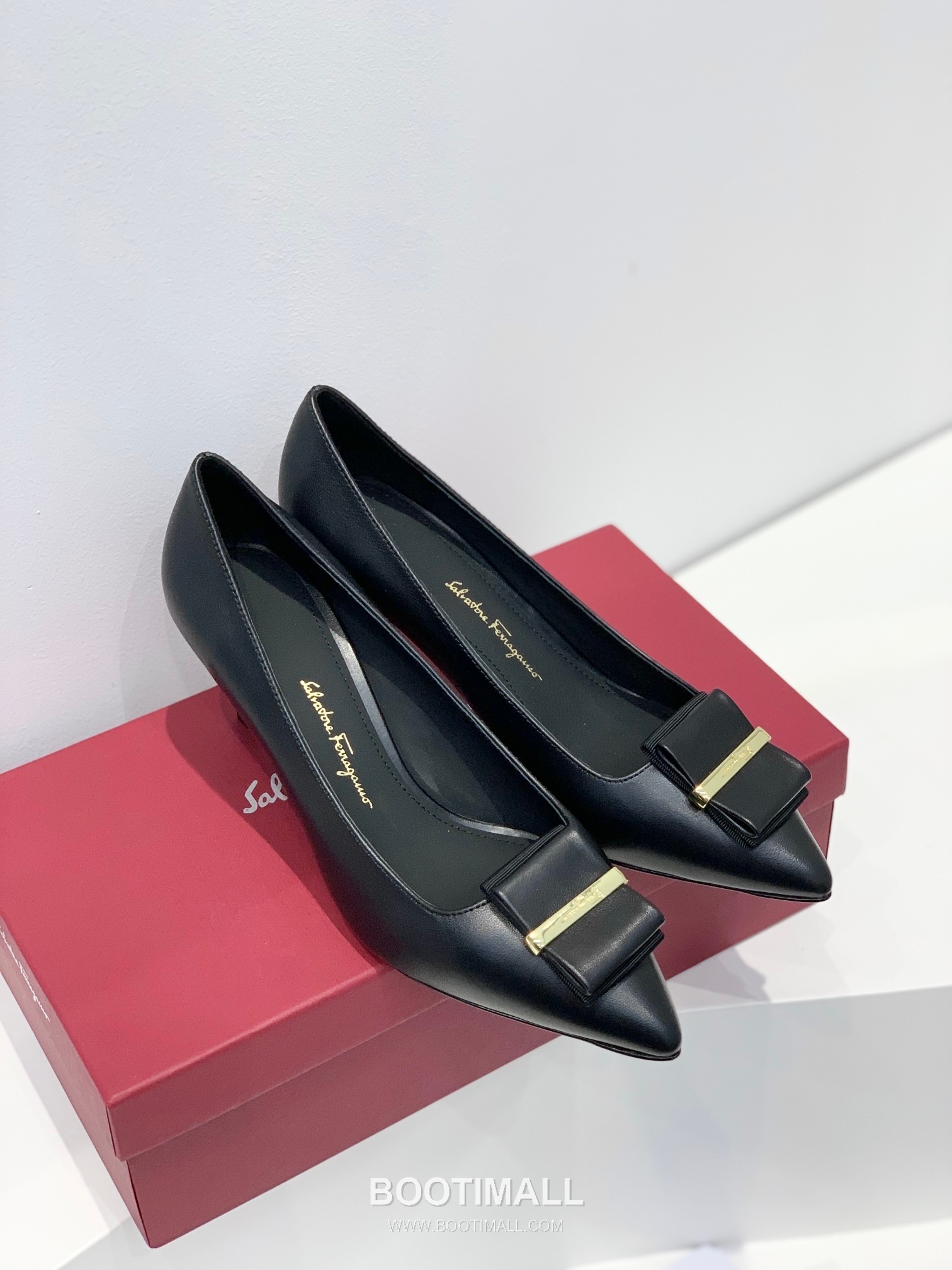 Salvatore Ferragamo Double Bow Pointed Toe Pump Heels 살바토레 페라가모 더블 리본 포인티드 토 펌프스 힐 504845 7cm 6