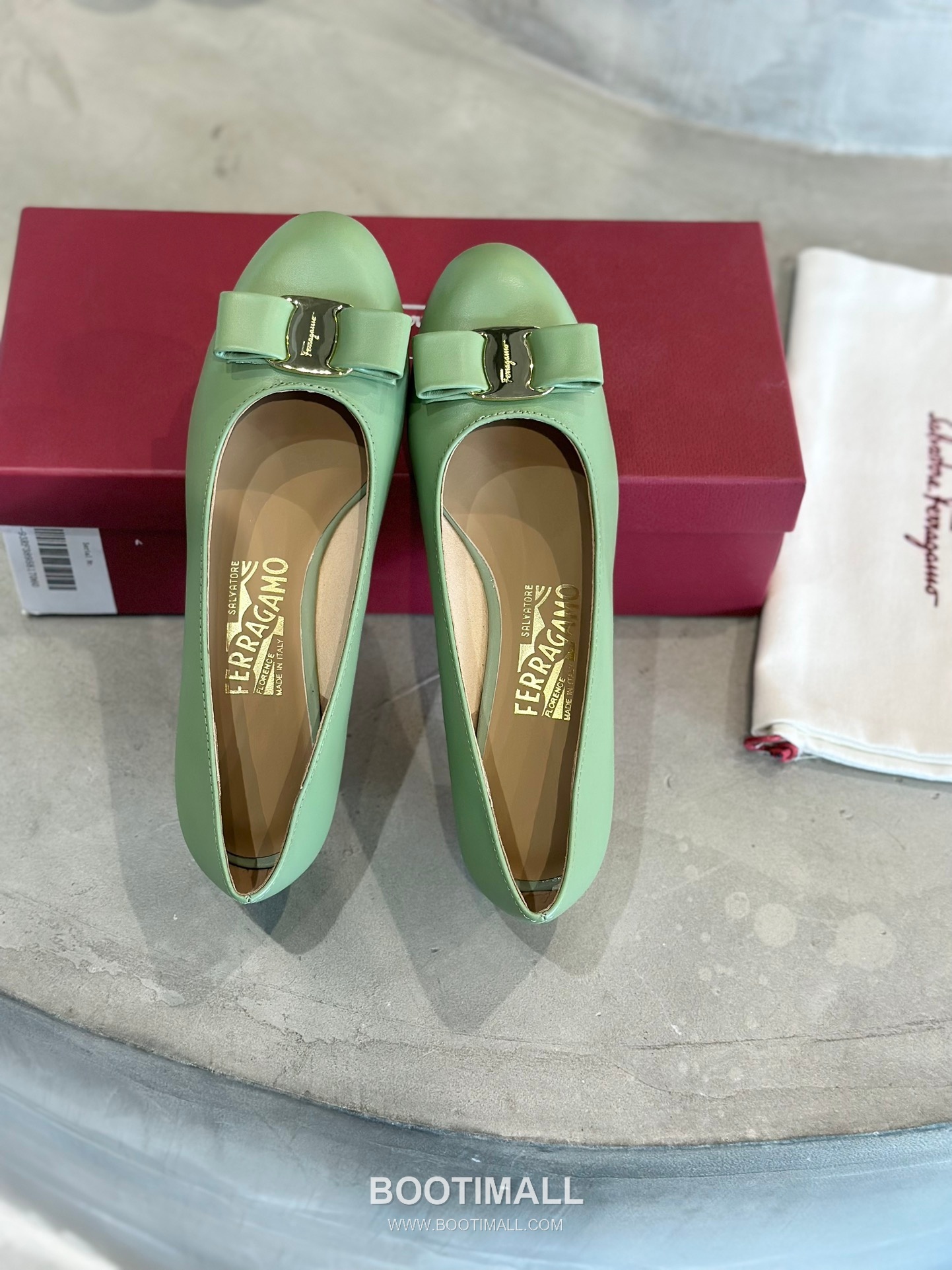 Salvatore Ferragamo Vara Bow Grosgrain Pump Heels 살바토레 페라가모 바라 리본 그로그랭 펌프스 힐 504845 7cm 1