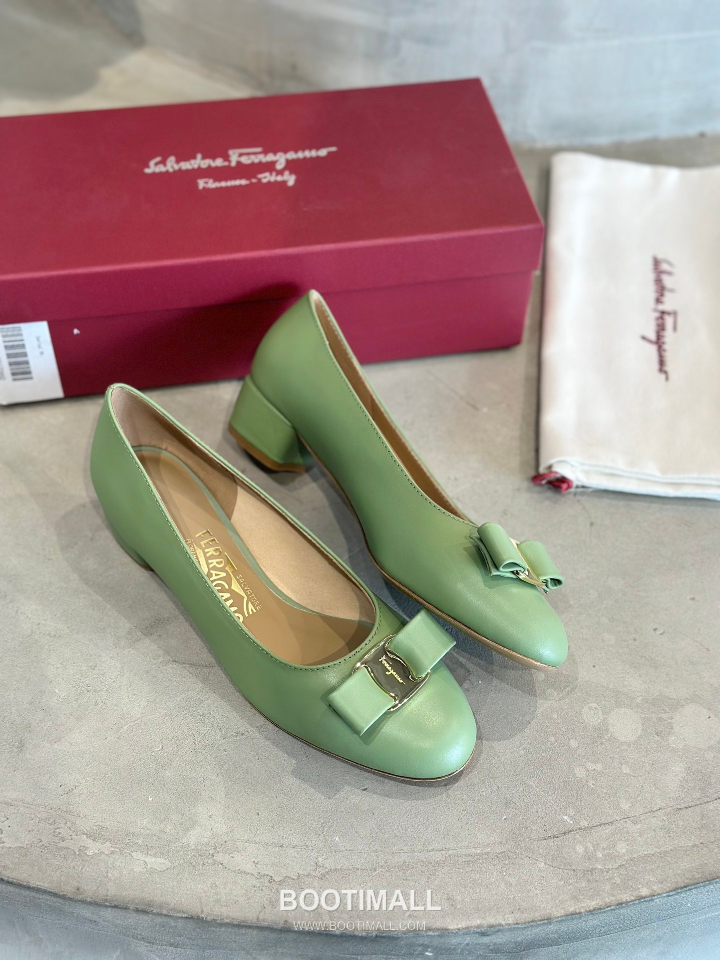 Salvatore Ferragamo Vara Bow Grosgrain Pump Heels 살바토레 페라가모 바라 리본 그로그랭 펌프스 힐 504845 7cm 3