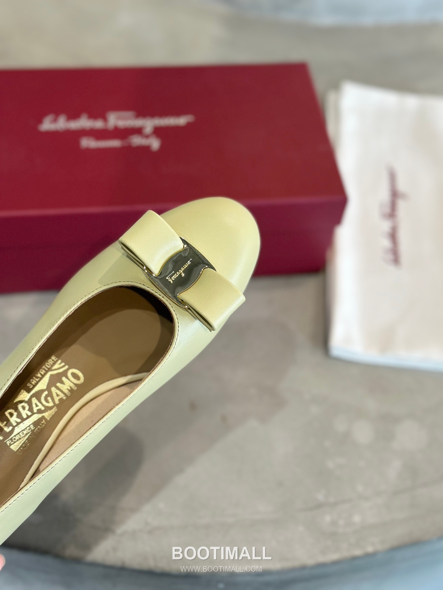 Salvatore Ferragamo Vara Bow Grosgrain Pump Heels 살바토레 페라가모 바라 리본 그로그랭 펌프스 힐 504845 7cm 8