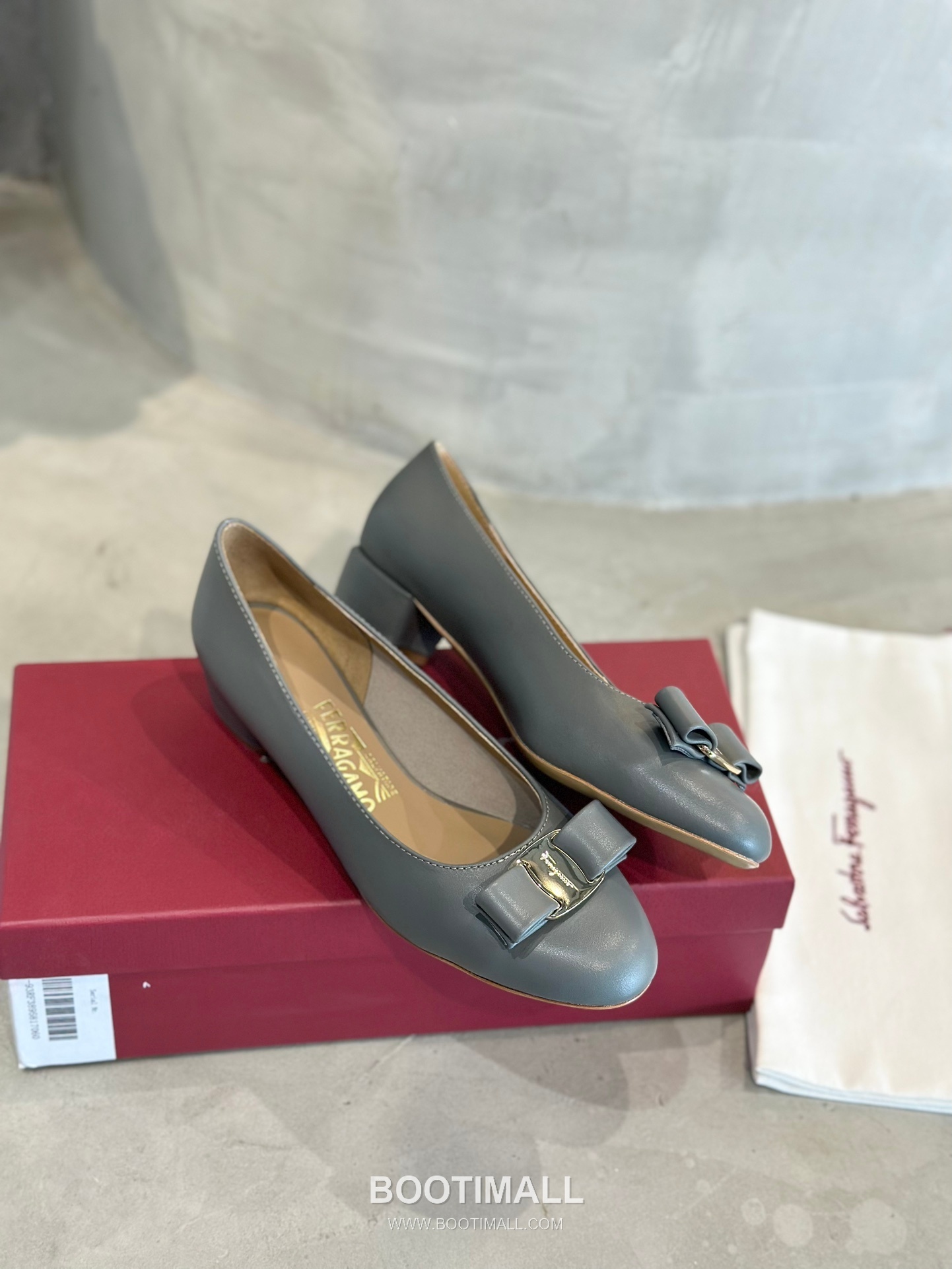 Salvatore Ferragamo Vara Bow Grosgrain Pump Heels 살바토레 페라가모 바라 리본 그로그랭 펌프스 힐 504845 7cm 7