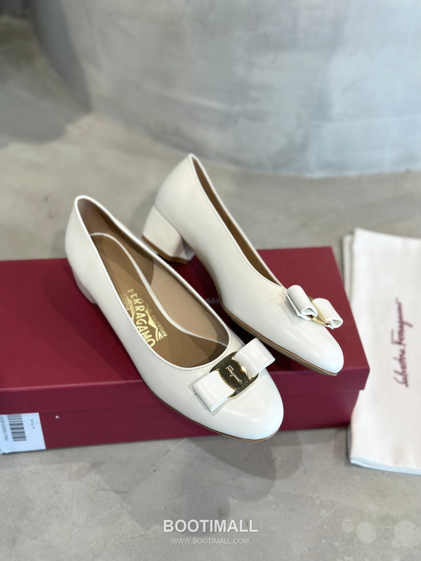 Salvatore Ferragamo Vara Bow Grosgrain Pump Heels 살바토레 페라가모 바라 리본 그로그랭 펌프스 힐 504845 7cm 7