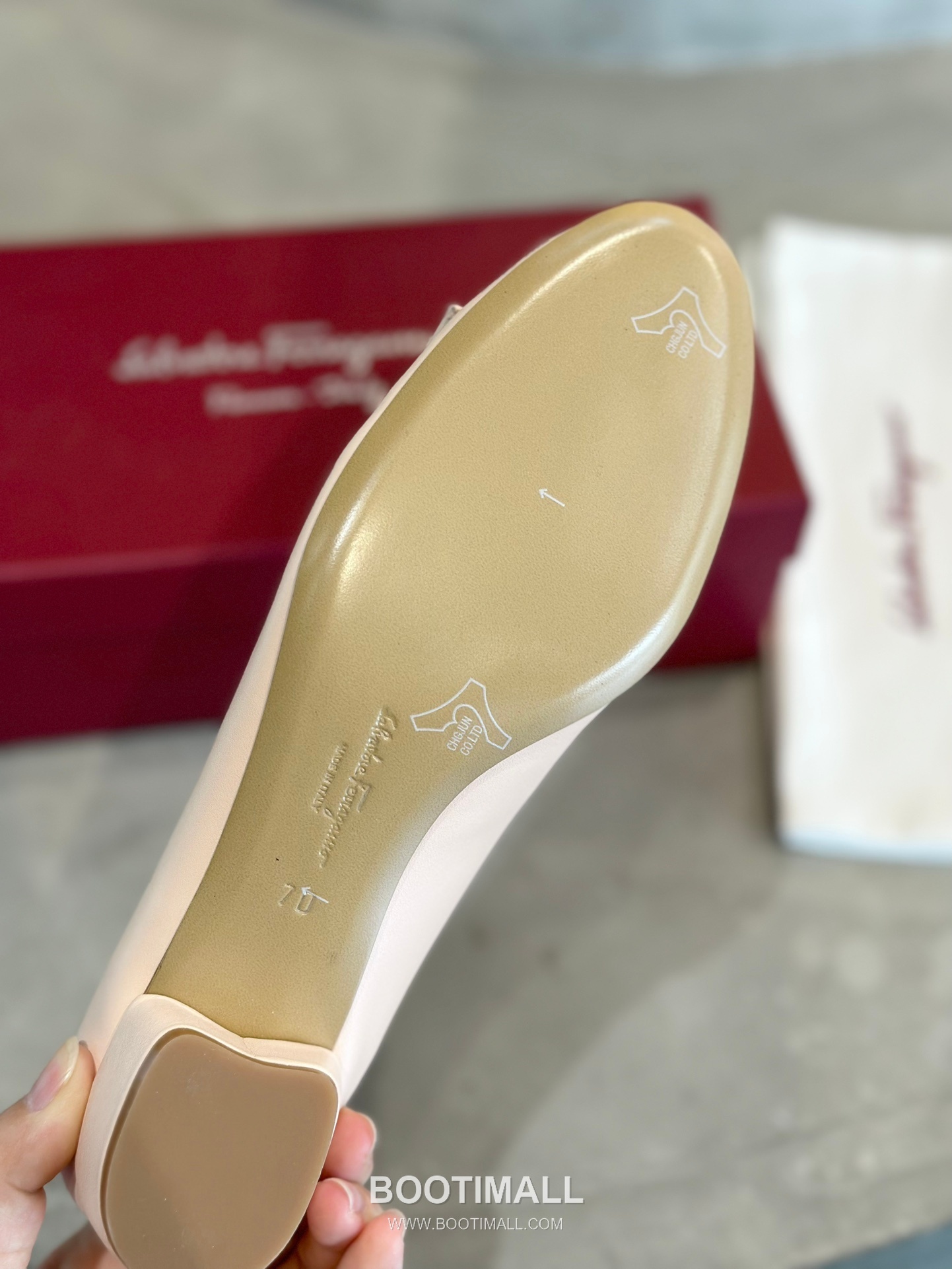 Salvatore Ferragamo Vara Bow Grosgrain Pump Heels 살바토레 페라가모 바라 리본 그로그랭 펌프스 힐 504845 7cm 7