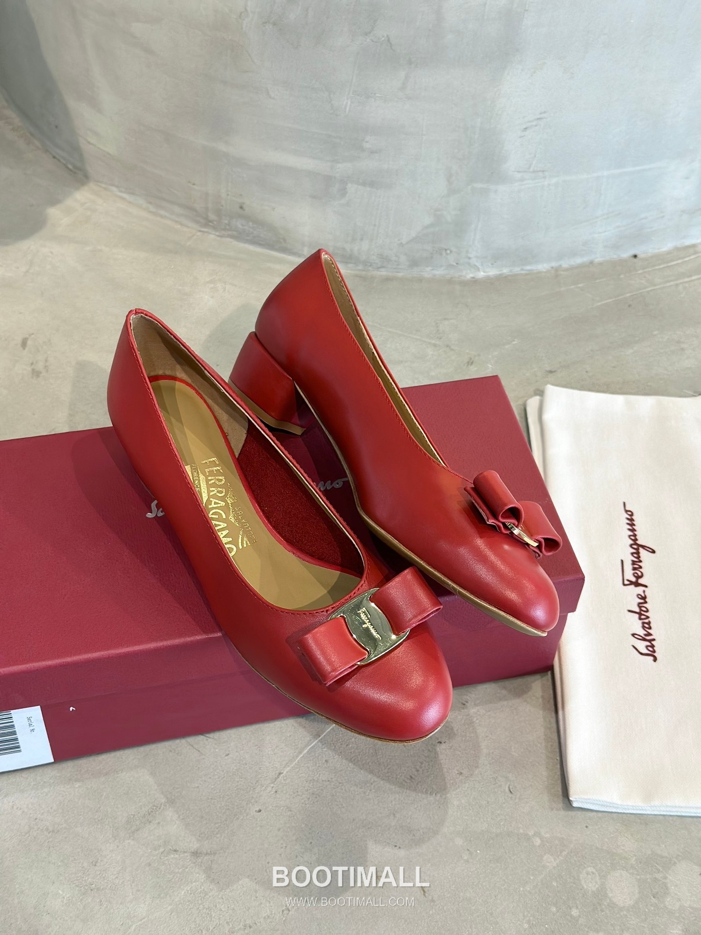 Salvatore Ferragamo Vara Bow Grosgrain Pump Heels 살바토레 페라가모 바라 리본 그로그랭 펌프스 힐 504845 7cm 7