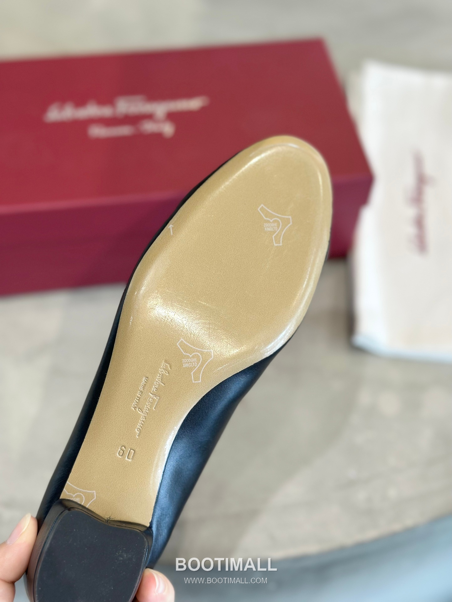 Salvatore Ferragamo Vara Bow Grosgrain Pump Heels 살바토레 페라가모 바라 리본 그로그랭 펌프스 힐 504845 7cm 9
