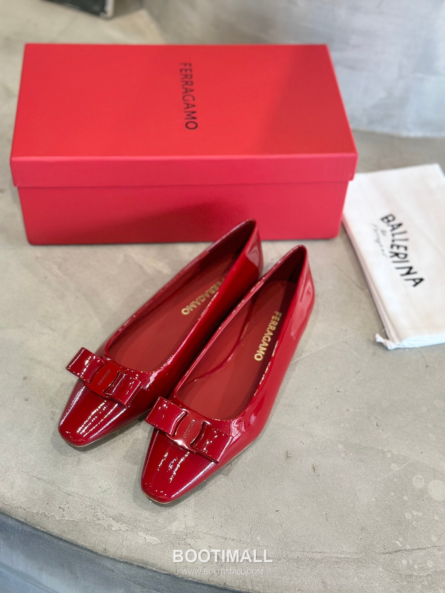 Salvatore Ferragamo Vara Bow Square Toe Ballet Flats 살바토레 페라가모 바라 리본 스퀘어 토 발레리나 플랫 504845 2cm 4