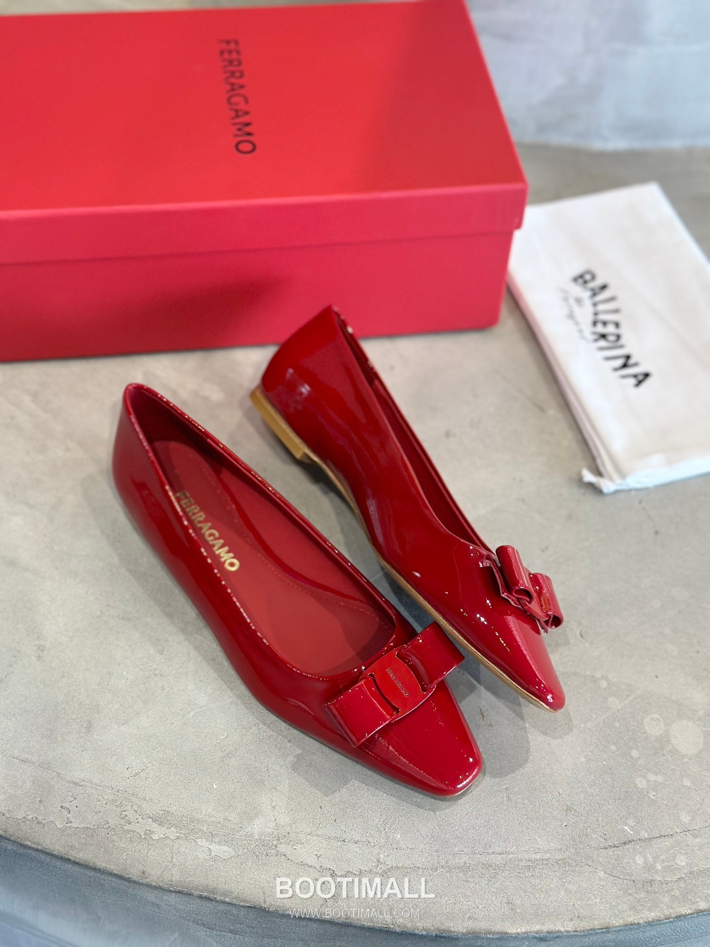 Salvatore Ferragamo Vara Bow Square Toe Ballet Flats 살바토레 페라가모 바라 리본 스퀘어 토 발레리나 플랫 504845 2cm 6