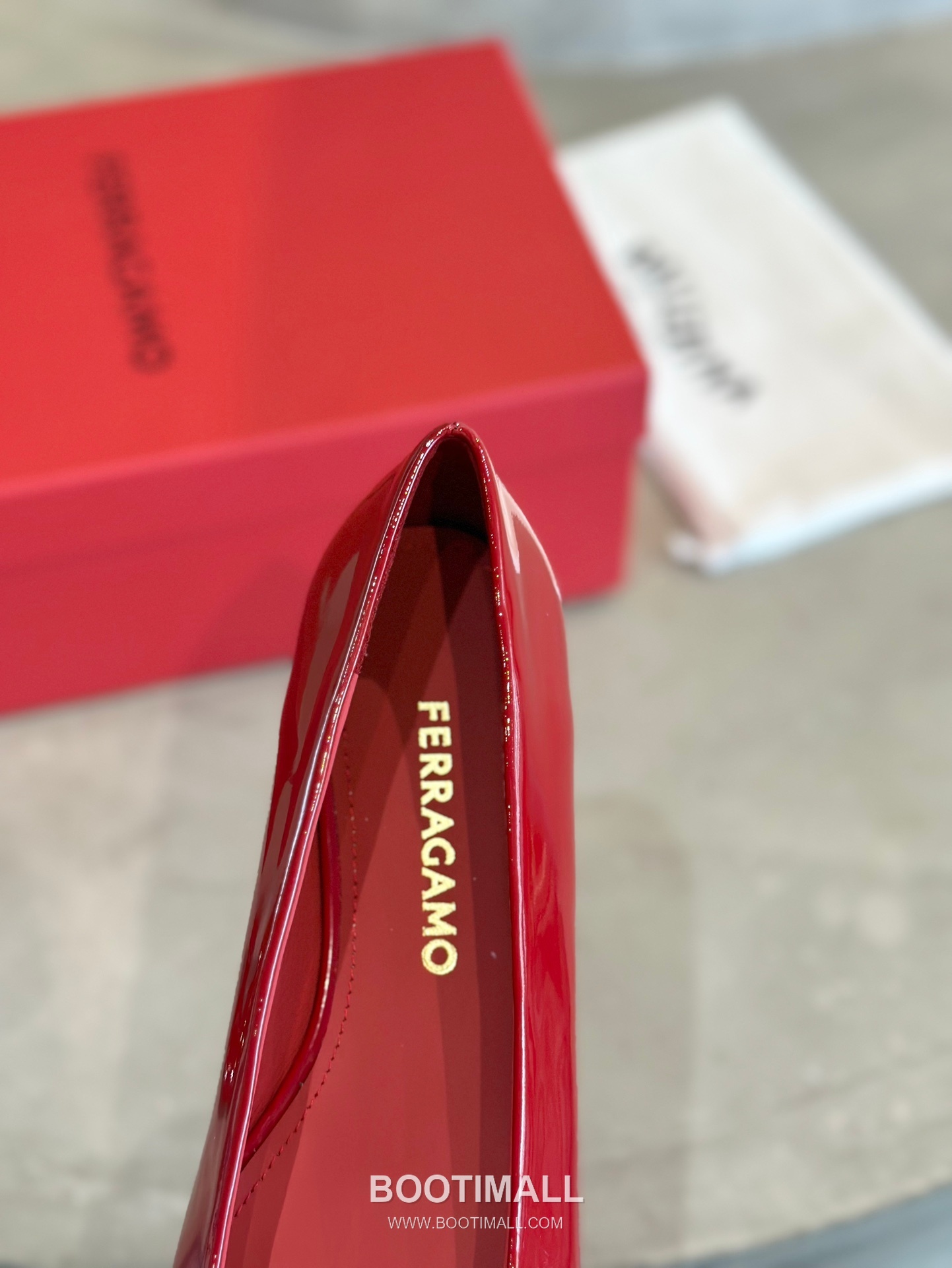 Salvatore Ferragamo Vara Bow Square Toe Ballet Flats 살바토레 페라가모 바라 리본 스퀘어 토 발레리나 플랫 504845 2cm 8