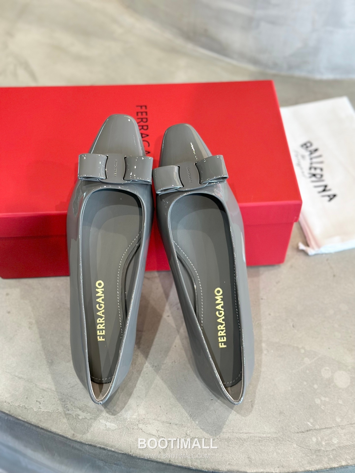 Salvatore Ferragamo Vara Bow Square Toe Ballet Flats 살바토레 페라가모 바라 리본 스퀘어 토 발레리나 플랫 504845 2cm 1