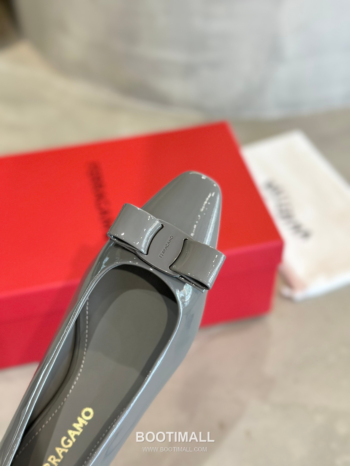 Salvatore Ferragamo Vara Bow Square Toe Ballet Flats 살바토레 페라가모 바라 리본 스퀘어 토 발레리나 플랫 504845 2cm 7