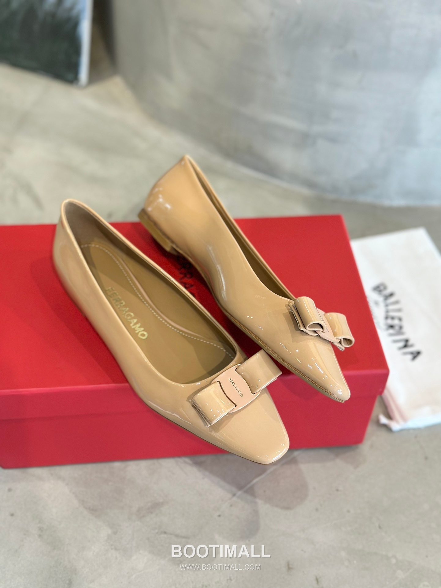 Salvatore Ferragamo Vara Bow Square Toe Ballet Flats 살바토레 페라가모 바라 리본 스퀘어 토 발레리나 플랫 504845 2cm 3