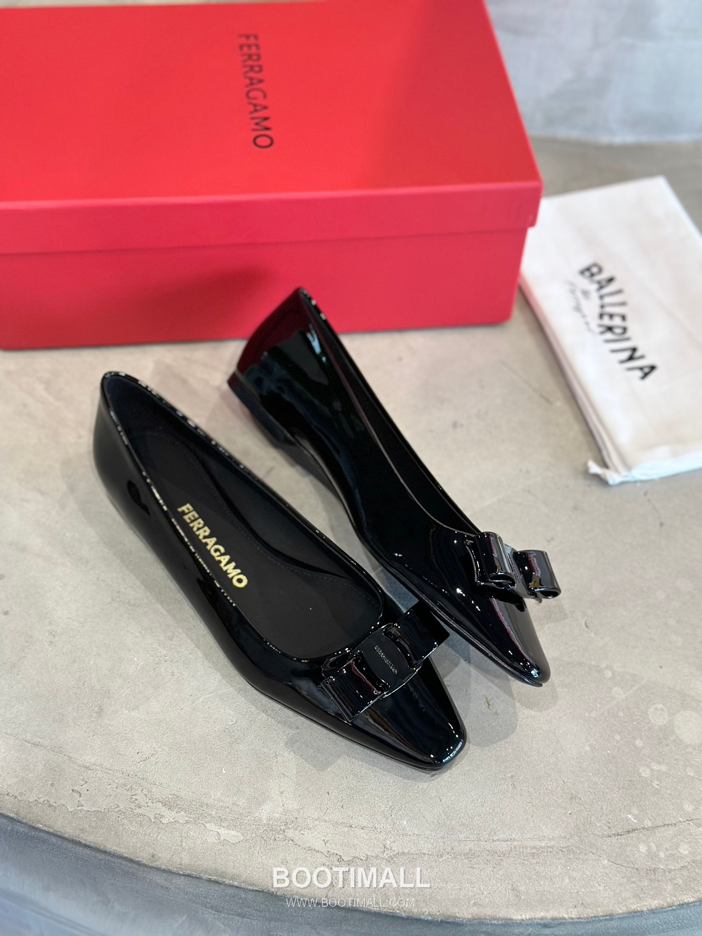 Salvatore Ferragamo Vara Bow Square Toe Ballet Flats 살바토레 페라가모 바라 리본 스퀘어 토 발레리나 플랫 504845 2cm 6