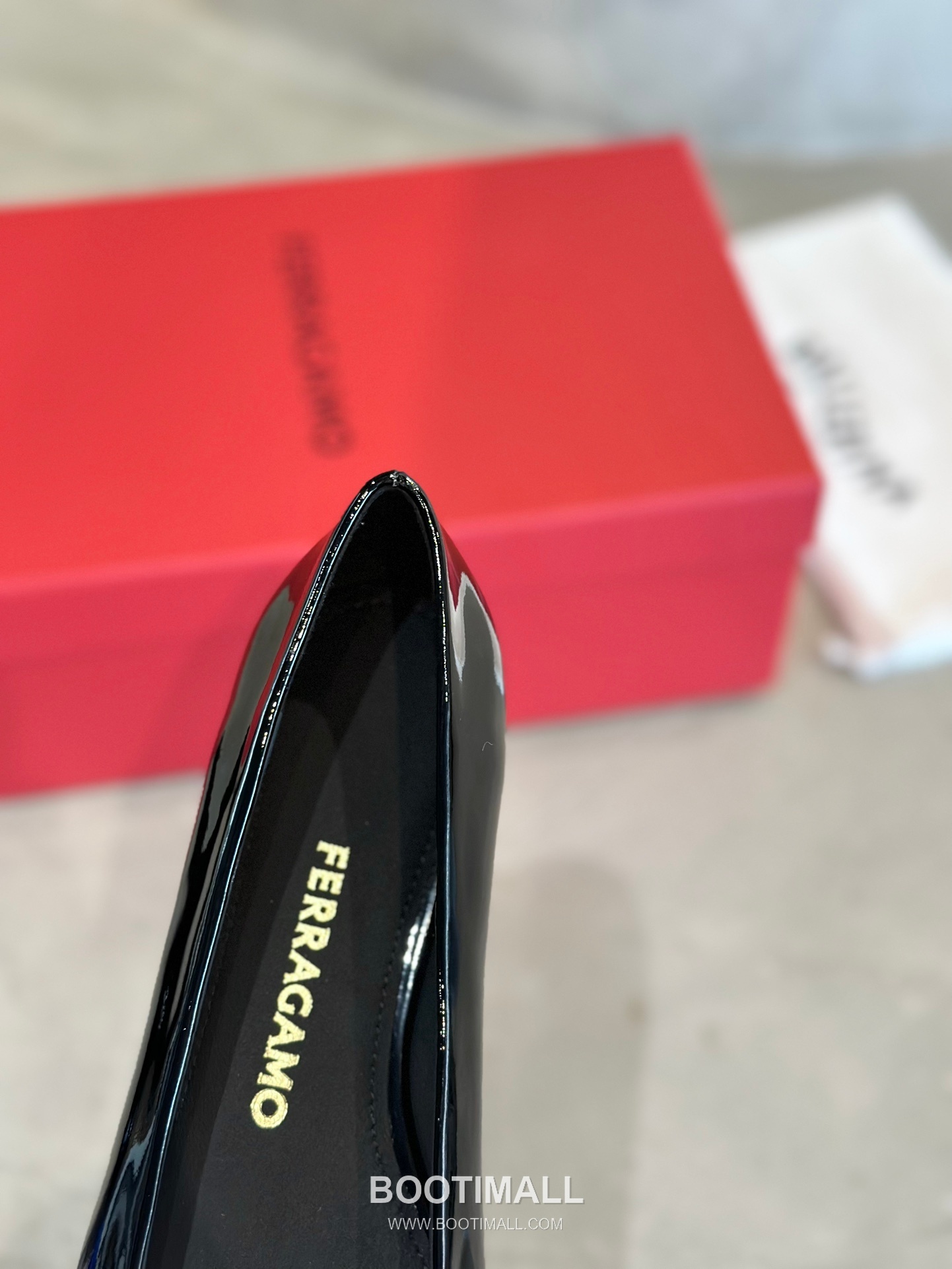 Salvatore Ferragamo Vara Bow Square Toe Ballet Flats 살바토레 페라가모 바라 리본 스퀘어 토 발레리나 플랫 504845 2cm 8