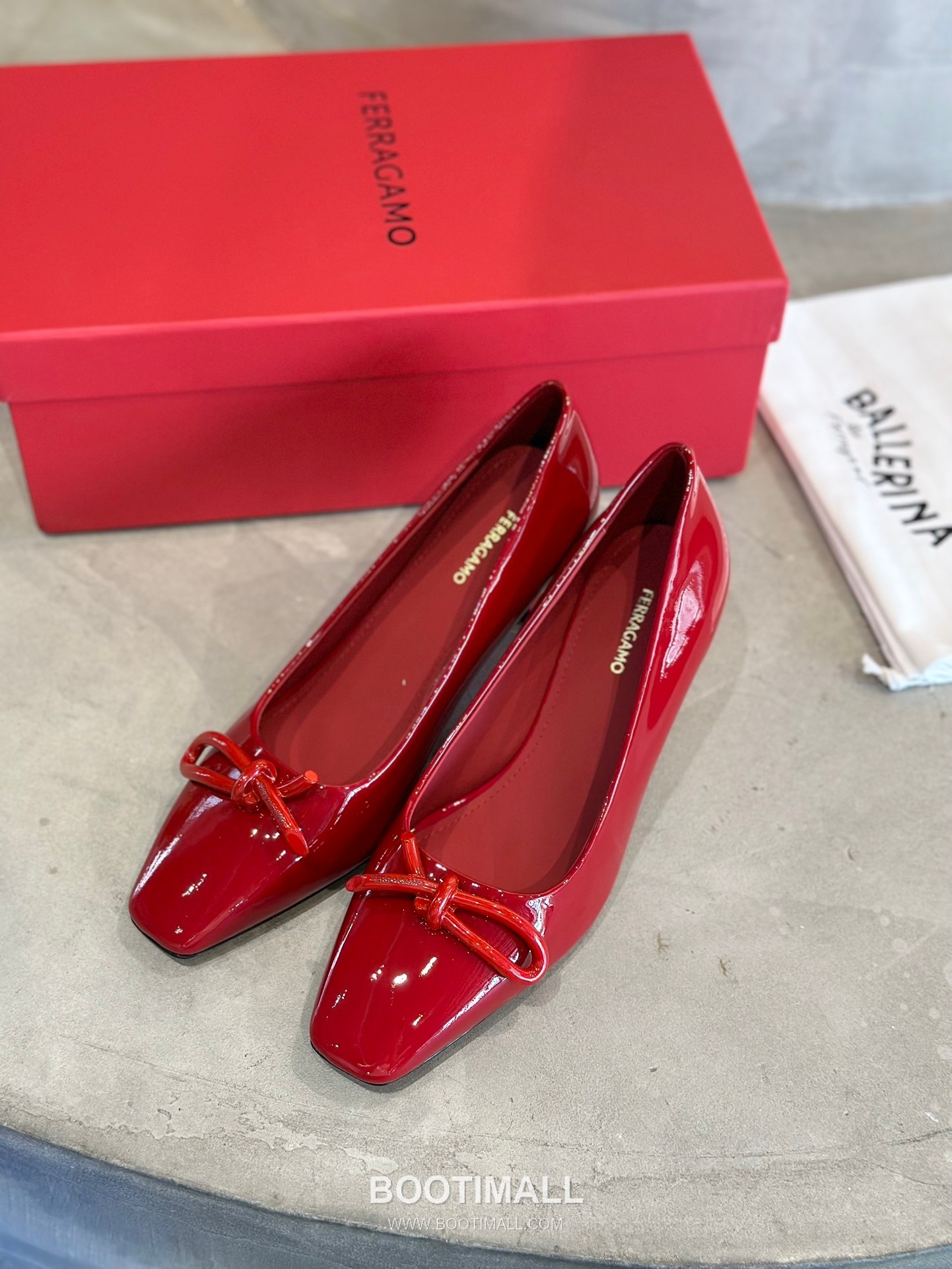 Salvatore Ferragamo Asymmetric Bow Lambskin Pump Heels 살바토레 페라가모 비대칭 리본 램스킨 펌프스 힐 504845 7cm 1
