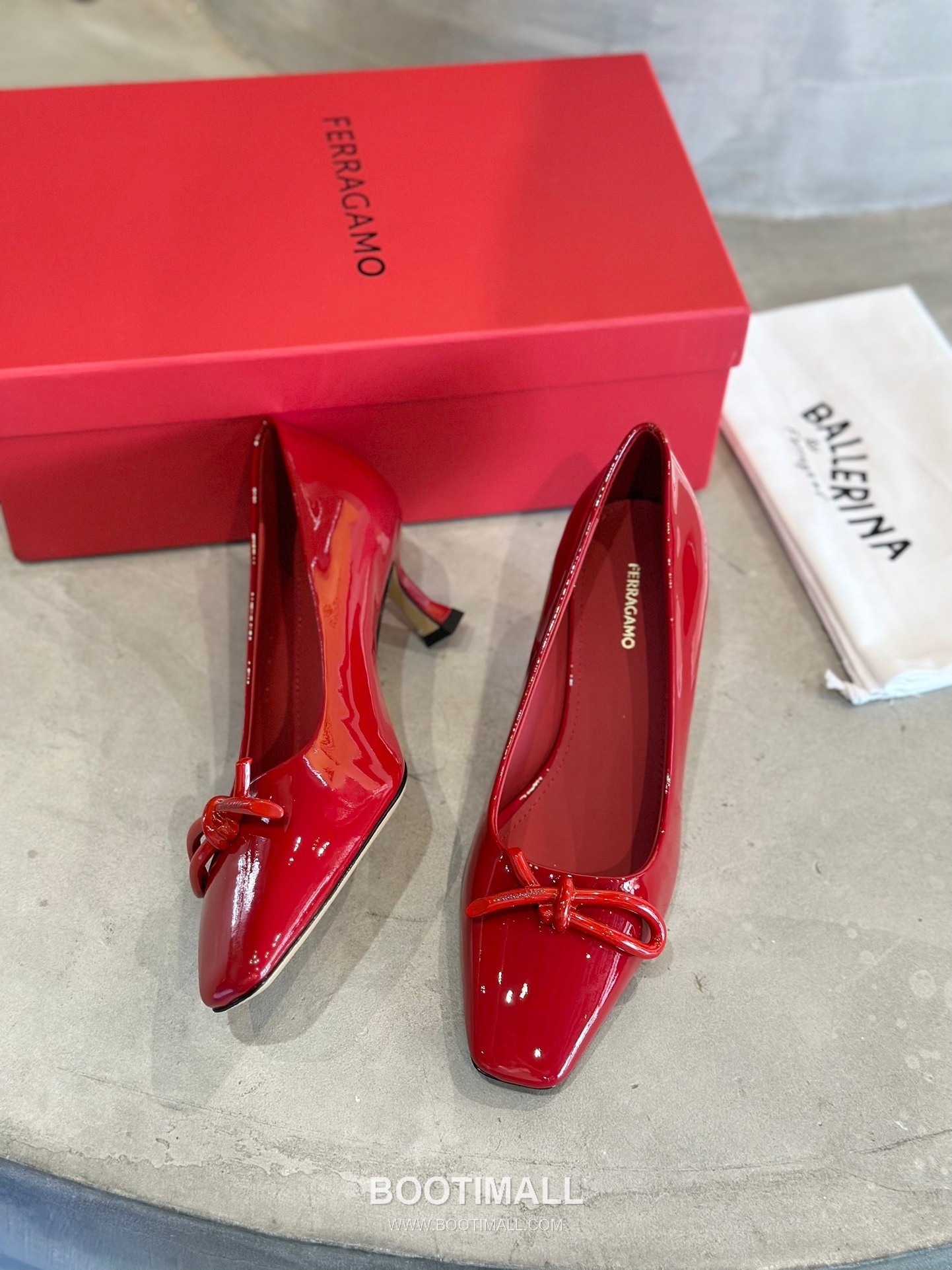 Salvatore Ferragamo Asymmetric Bow Lambskin Pump Heels 살바토레 페라가모 비대칭 리본 램스킨 펌프스 힐 504845 7cm 2