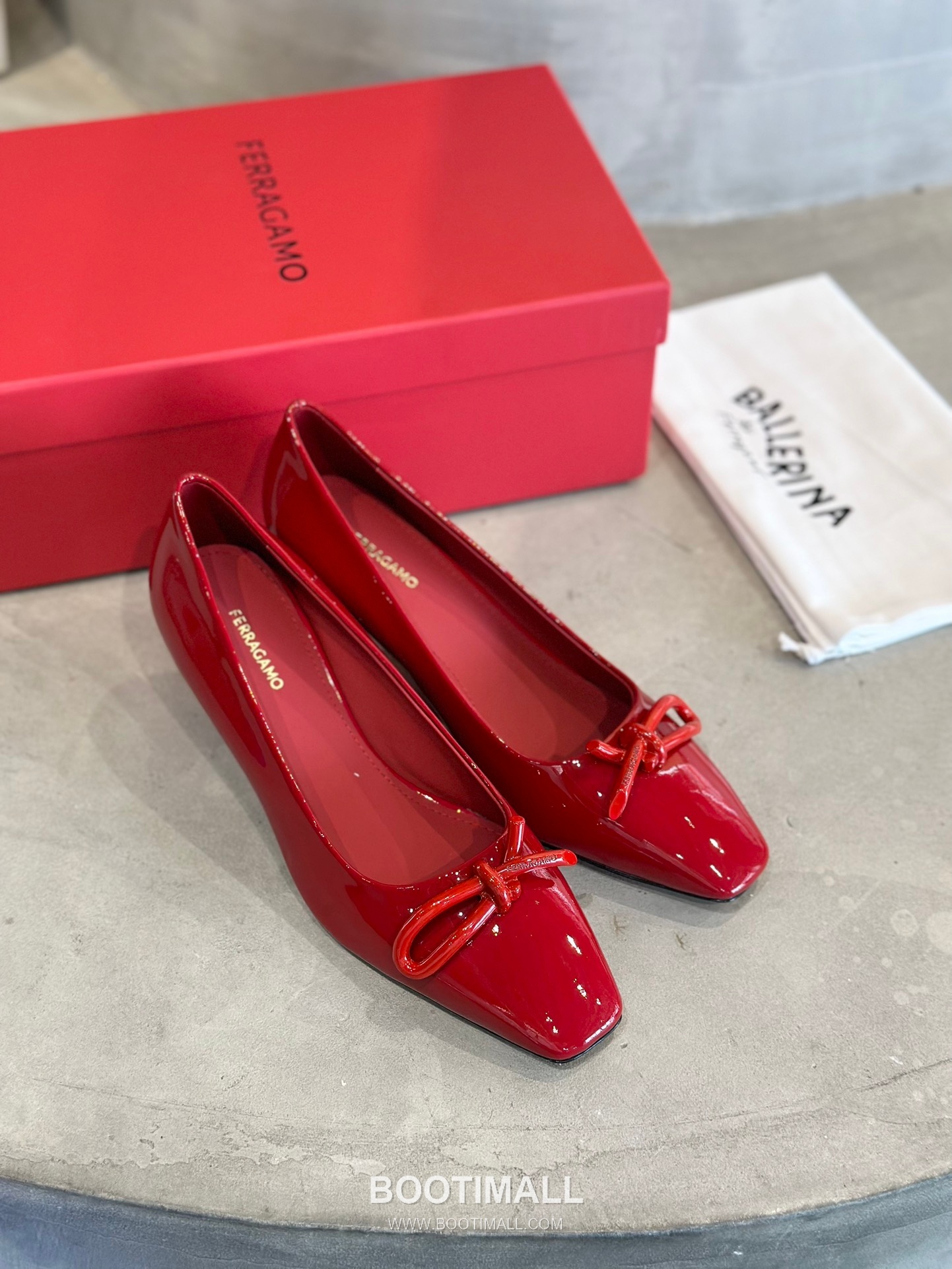 Salvatore Ferragamo Asymmetric Bow Lambskin Pump Heels 살바토레 페라가모 비대칭 리본 램스킨 펌프스 힐 504845 7cm 3