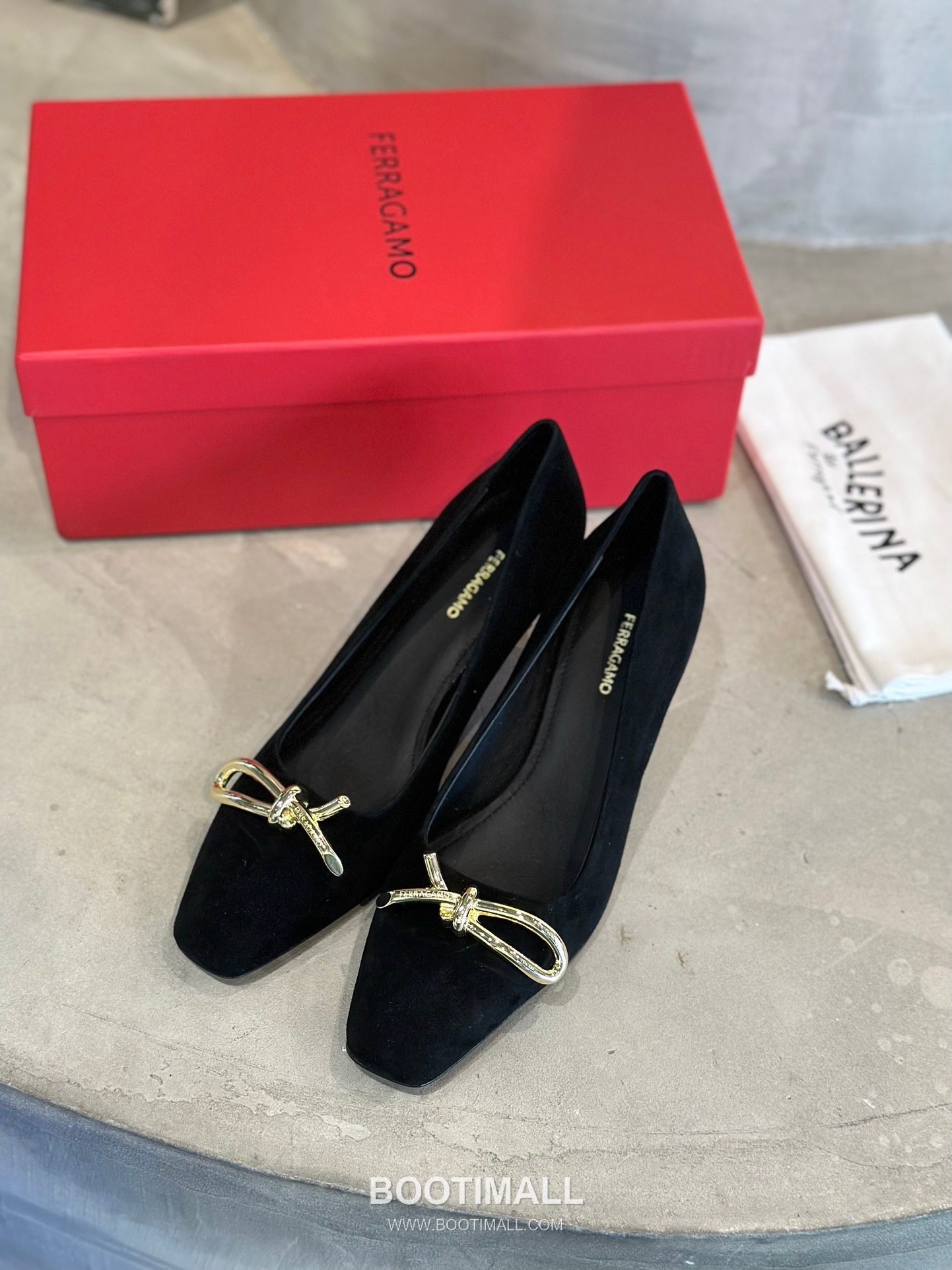 Salvatore Ferragamo Asymmetric Bow Lambskin Pump Heels 살바토레 페라가모 비대칭 리본 램스킨 펌프스 힐 504845 7cm 1