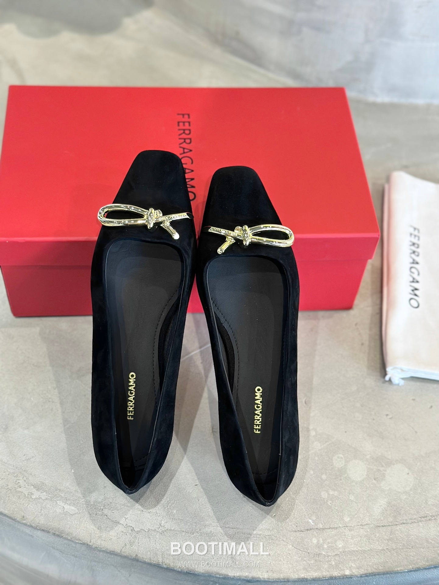 Salvatore Ferragamo Asymmetric Bow Lambskin Ballet Flats 살바토레 페라가모 비대칭 리본 램스킨 발레리나 플랫 504845 2cm 1