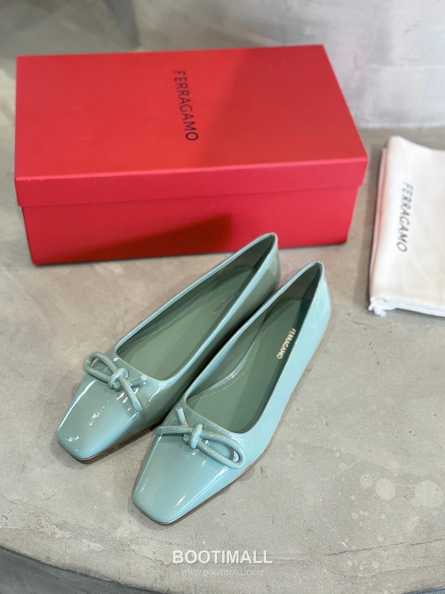 Salvatore Ferragamo Asymmetric Bow Lambskin Ballet Flats 살바토레 페라가모 비대칭 리본 램스킨 발레리나 플랫 504845 2cm 3
