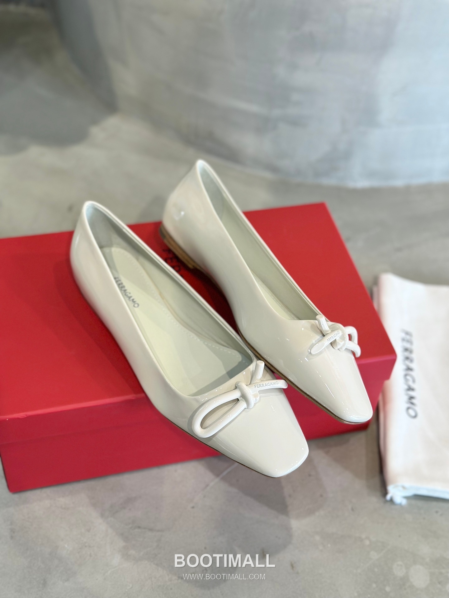 Salvatore Ferragamo Asymmetric Bow Lambskin Ballet Flats 살바토레 페라가모 비대칭 리본 램스킨 발레리나 플랫 504845 2cm 3