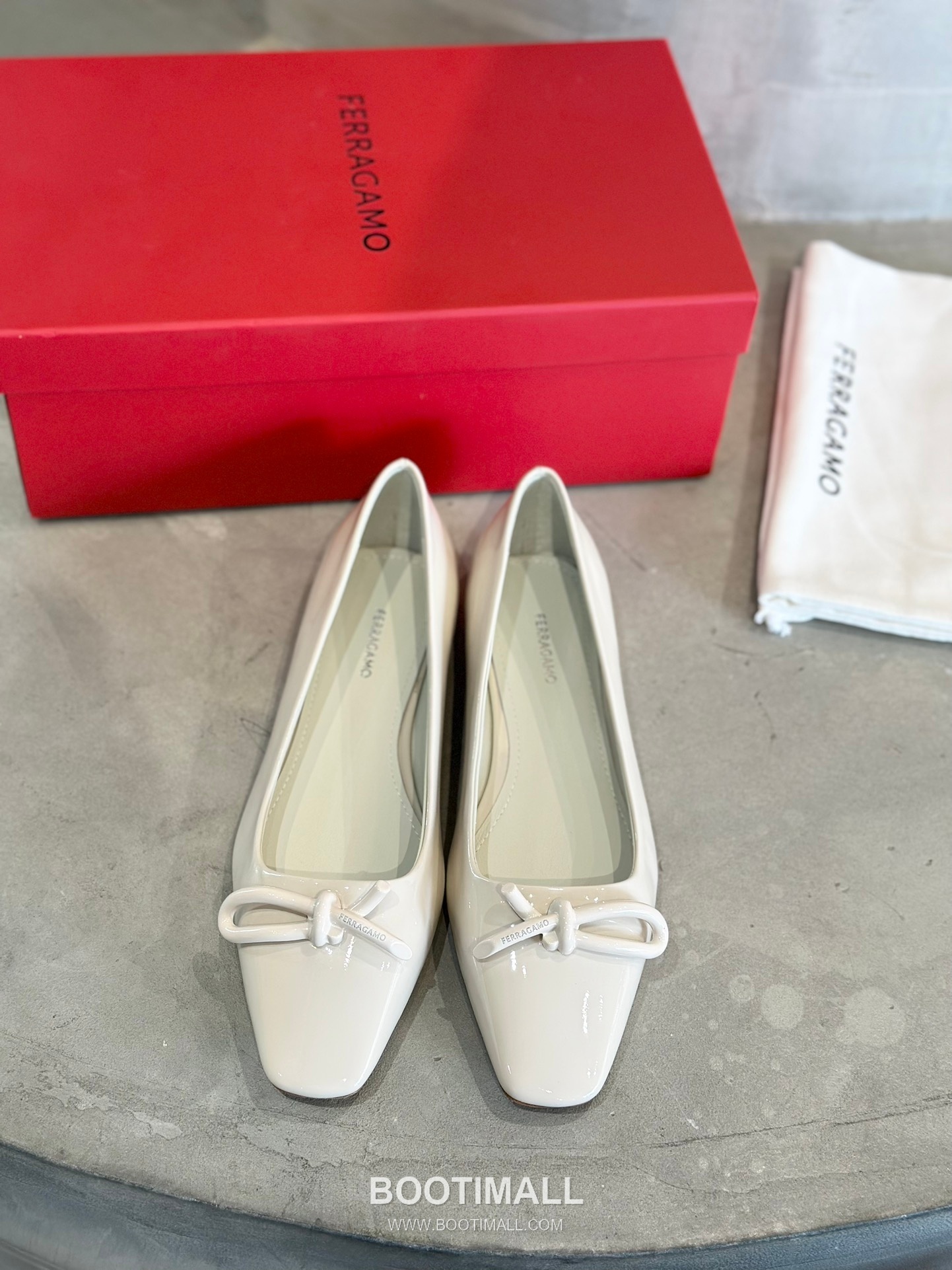 Salvatore Ferragamo Asymmetric Bow Lambskin Ballet Flats 살바토레 페라가모 비대칭 리본 램스킨 발레리나 플랫 504845 2cm 4