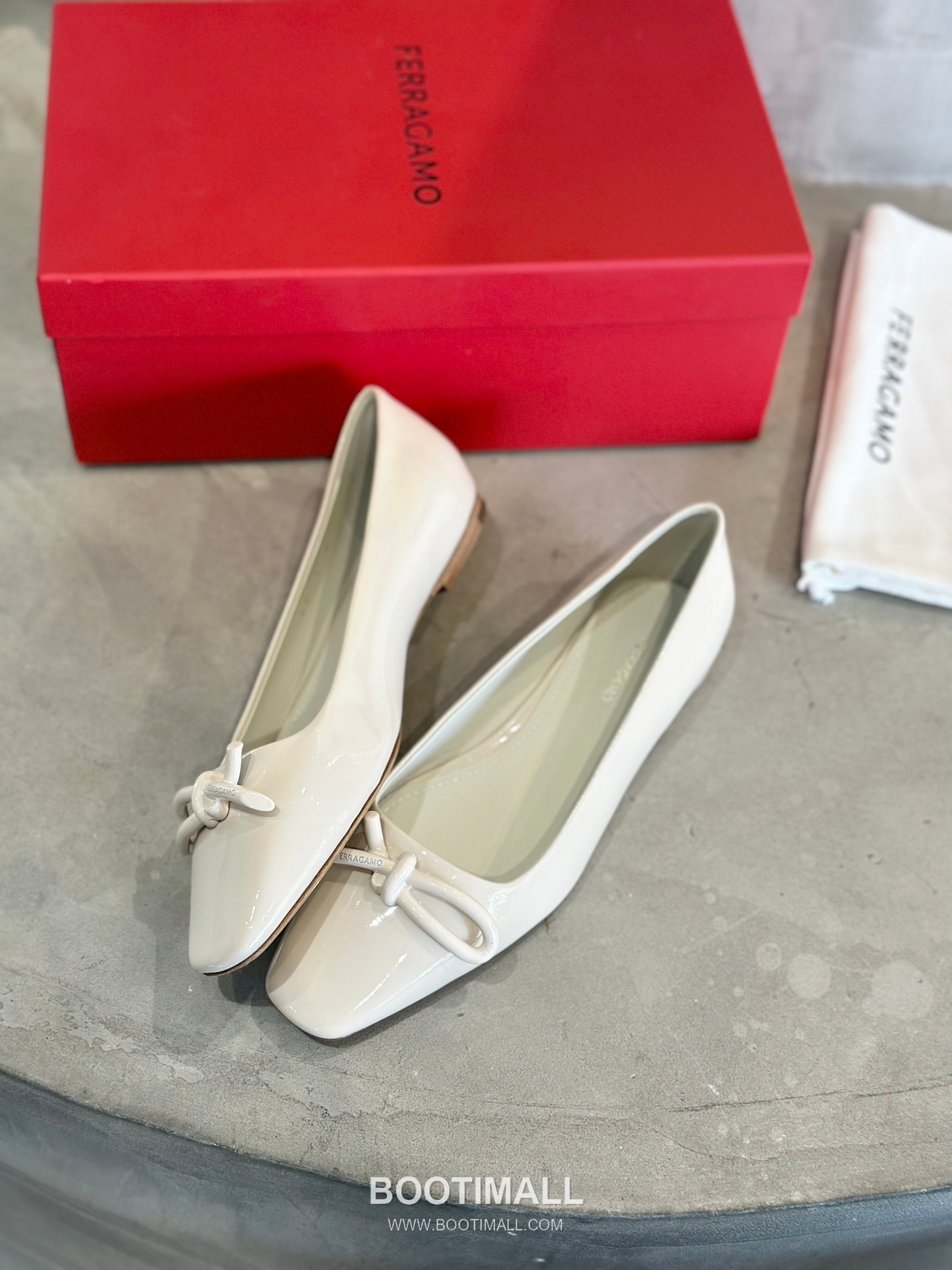 Salvatore Ferragamo Asymmetric Bow Lambskin Ballet Flats 살바토레 페라가모 비대칭 리본 램스킨 발레리나 플랫 504845 2cm 6